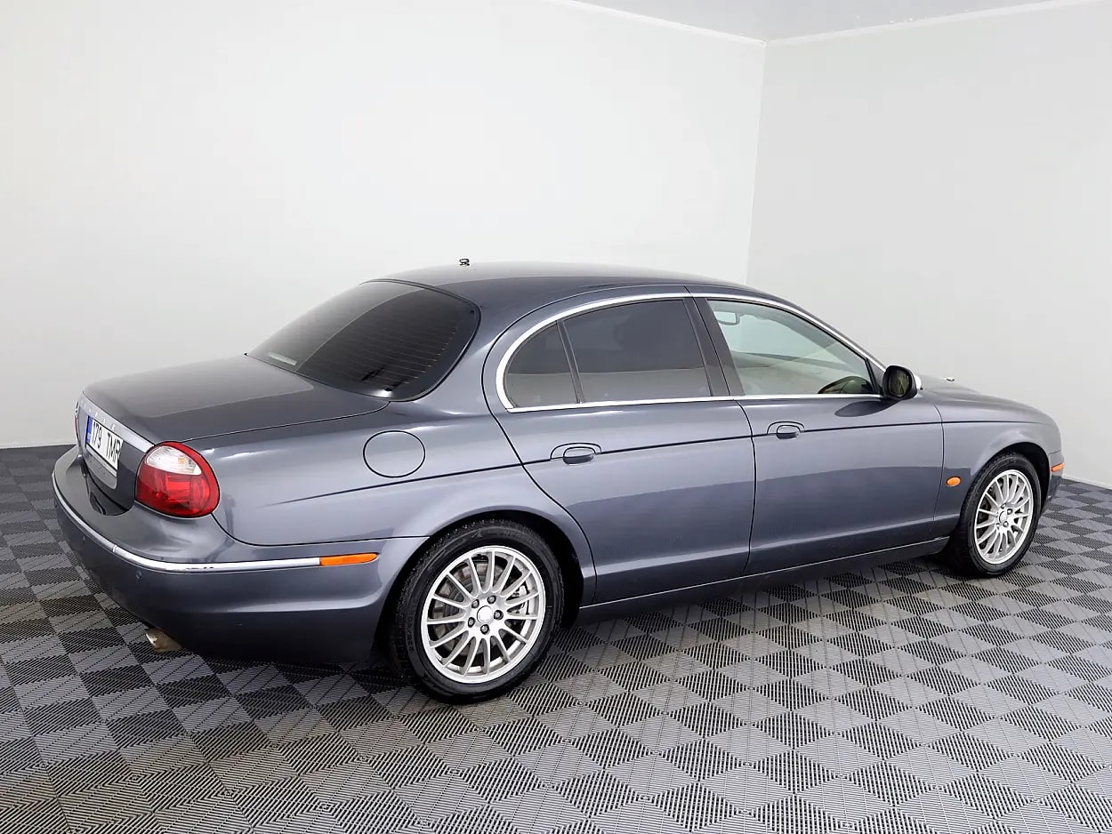 Jaguar S-Type