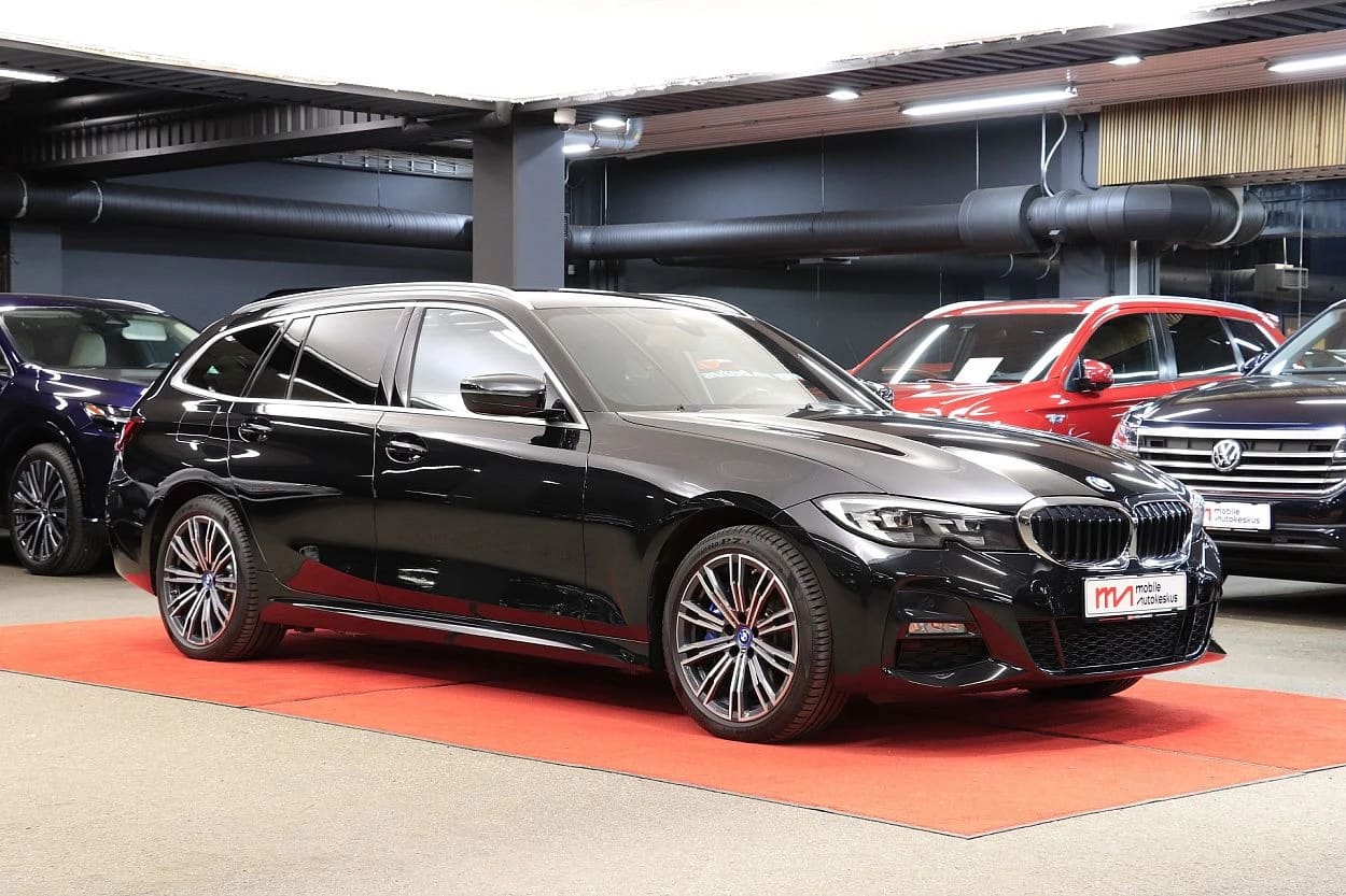 BMW 320