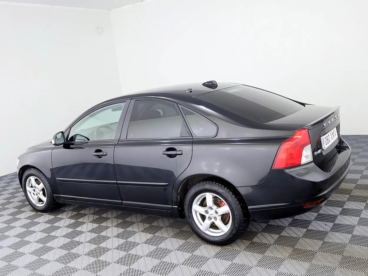 Volvo S40