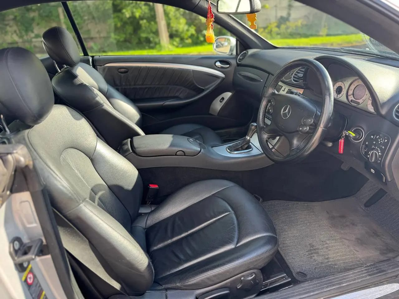 Mercedes-Benz CLK 220