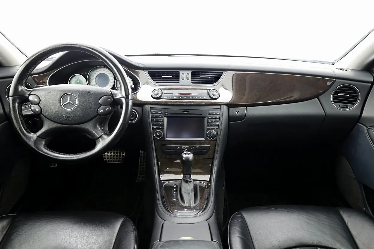 Mercedes-Benz CLS 320