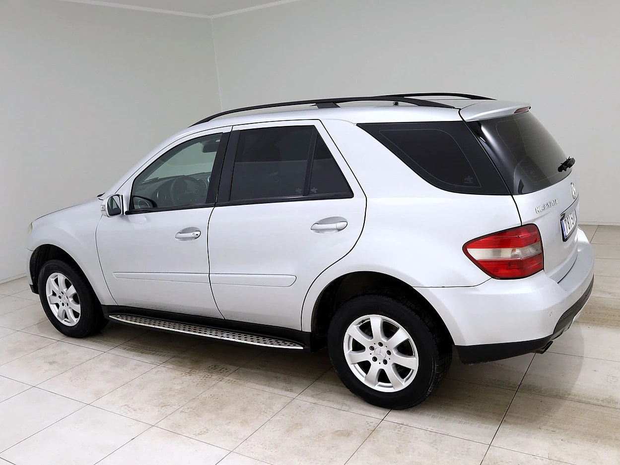 Mercedes-Benz ML 320