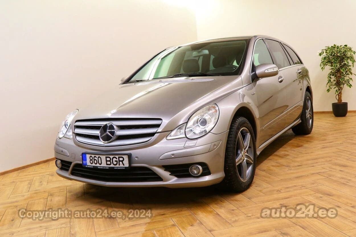 Mercedes-Benz R 320
