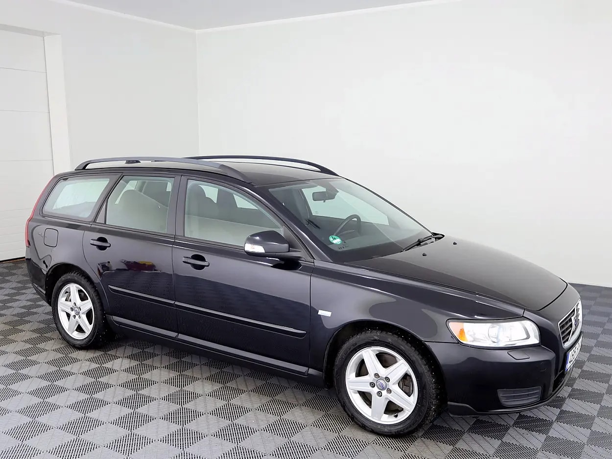 Volvo V50