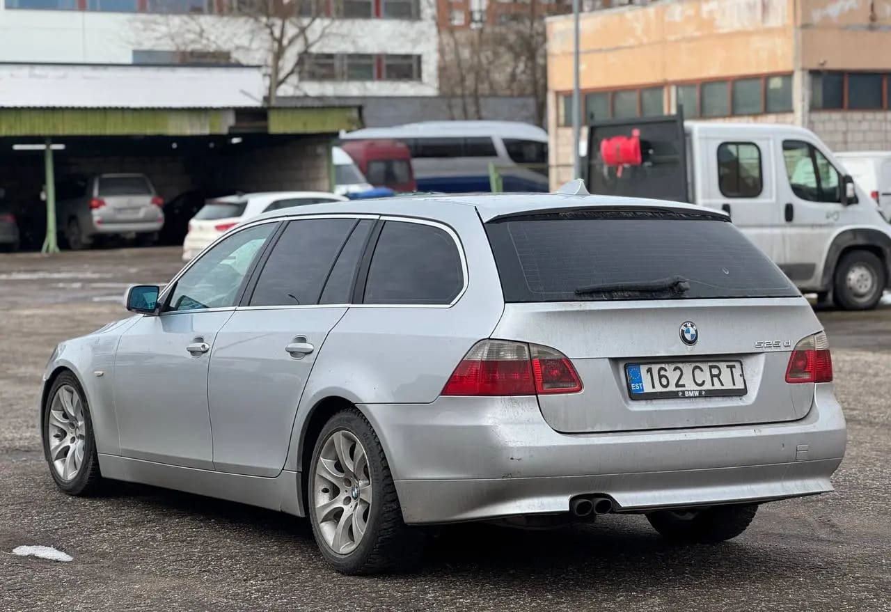 BMW 525