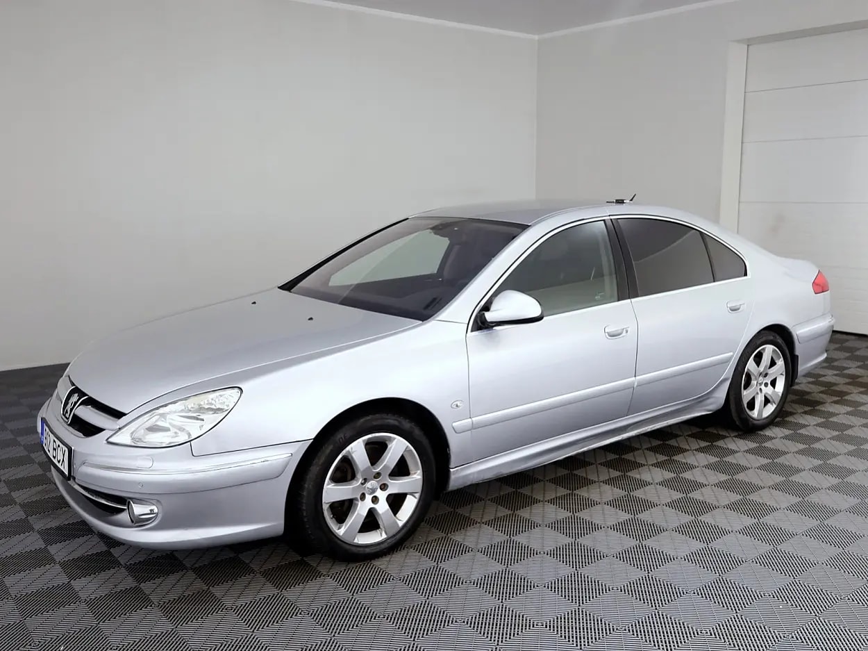Peugeot 607