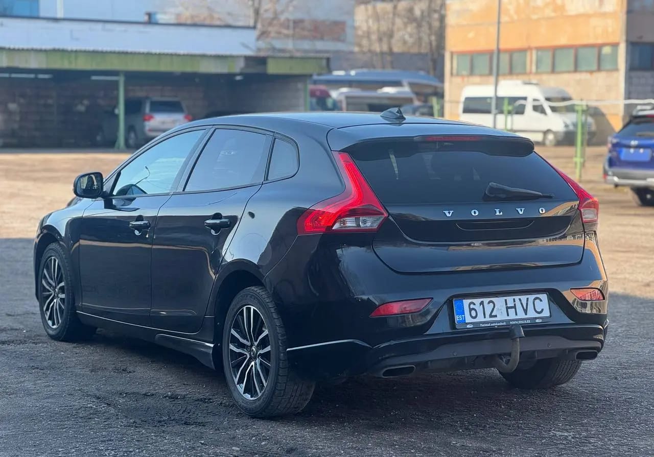 Volvo V40
