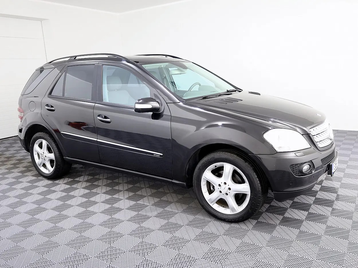 Mercedes-Benz ML 320