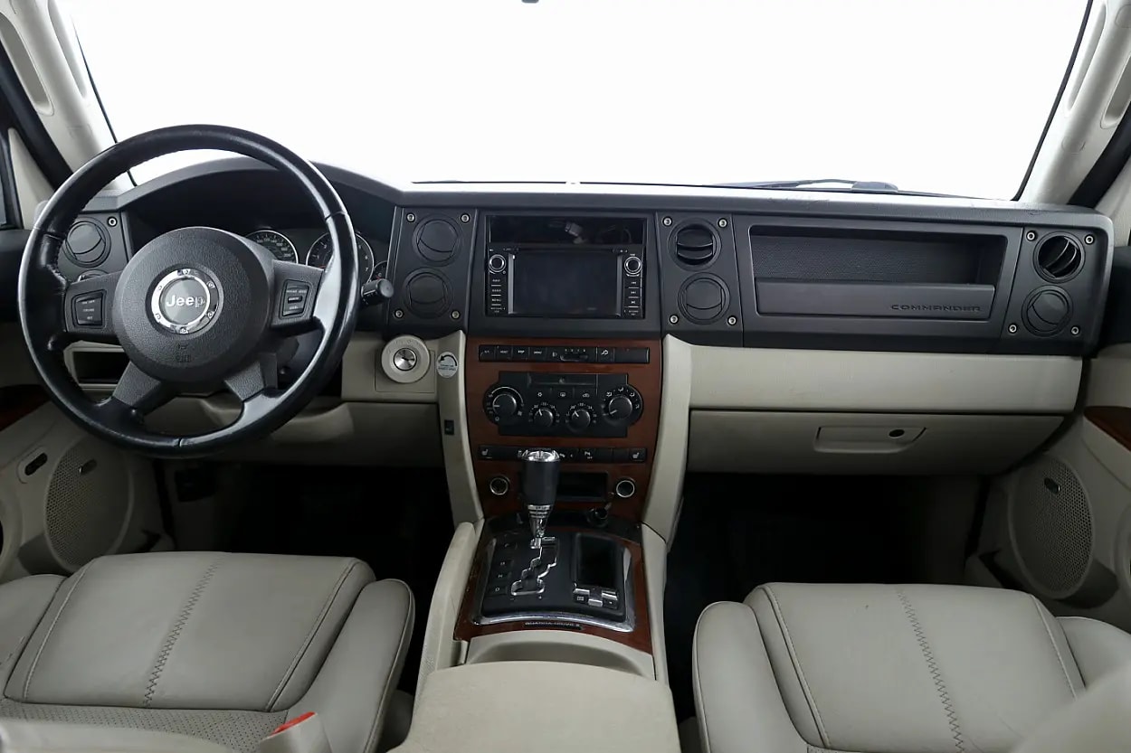 Jeep Commander