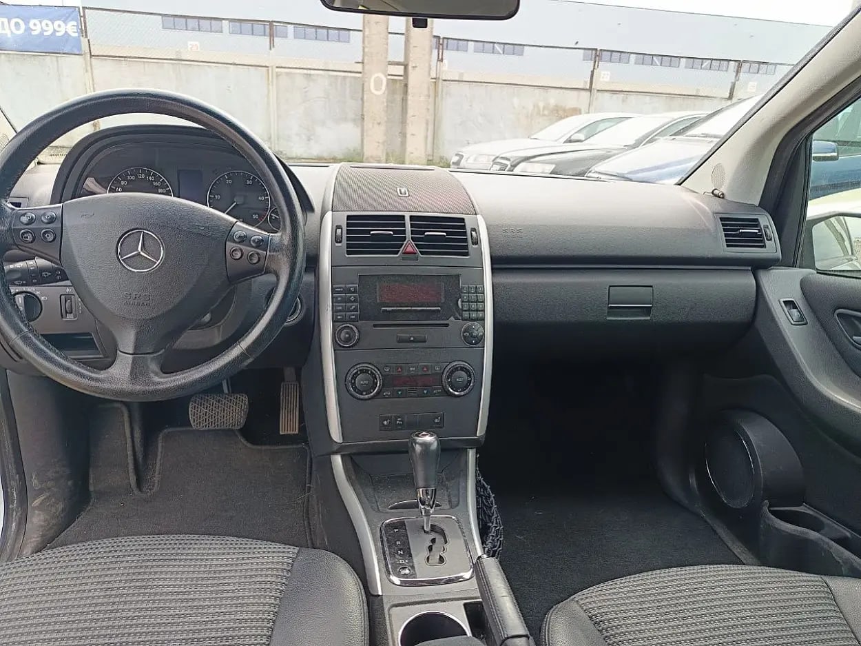 Mercedes-Benz A 200