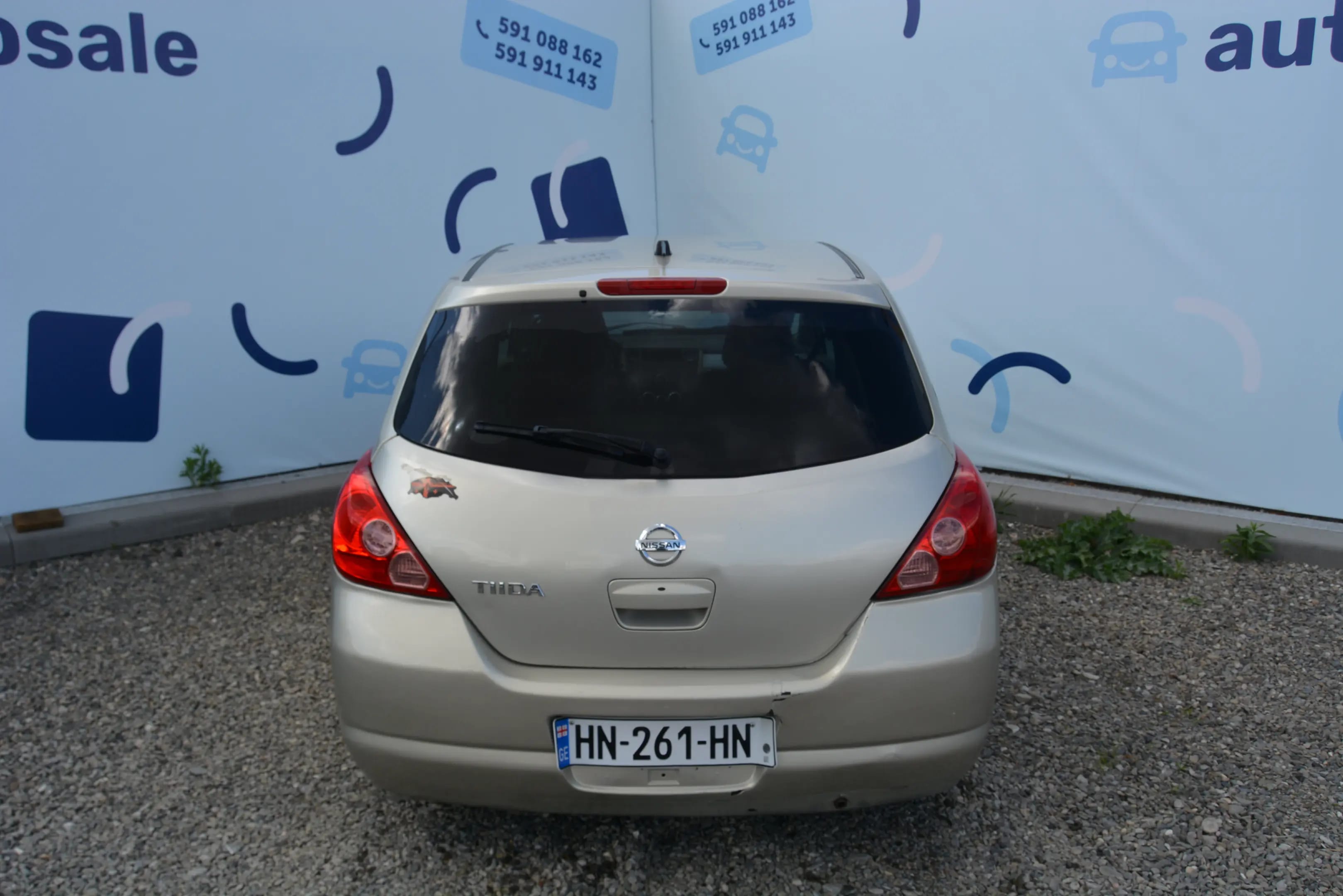 Nissan Tiida