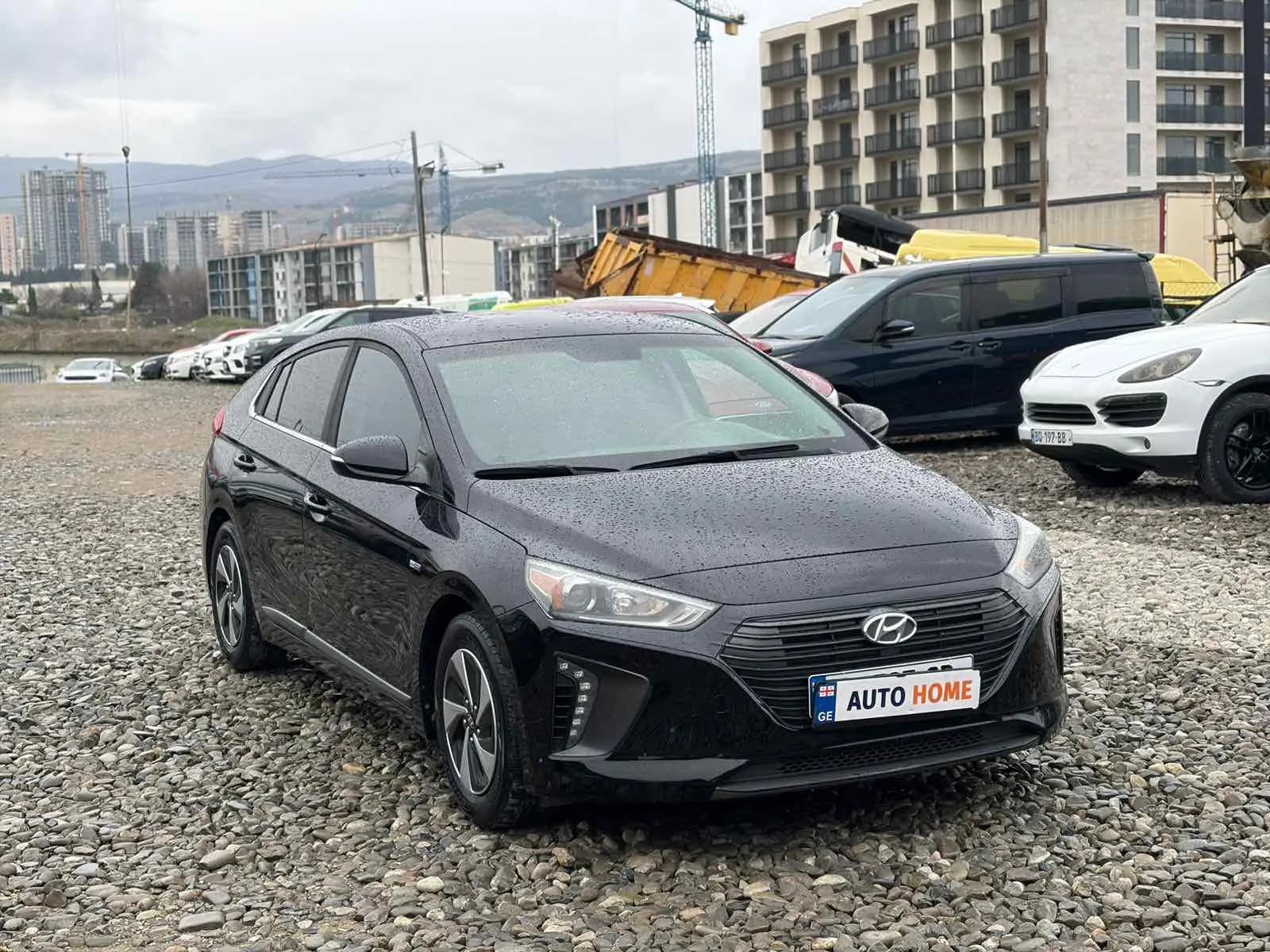 Hyundai IONIQ