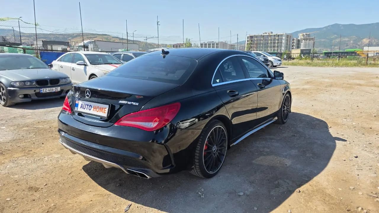Mercedes-Benz GLA 45 AMG