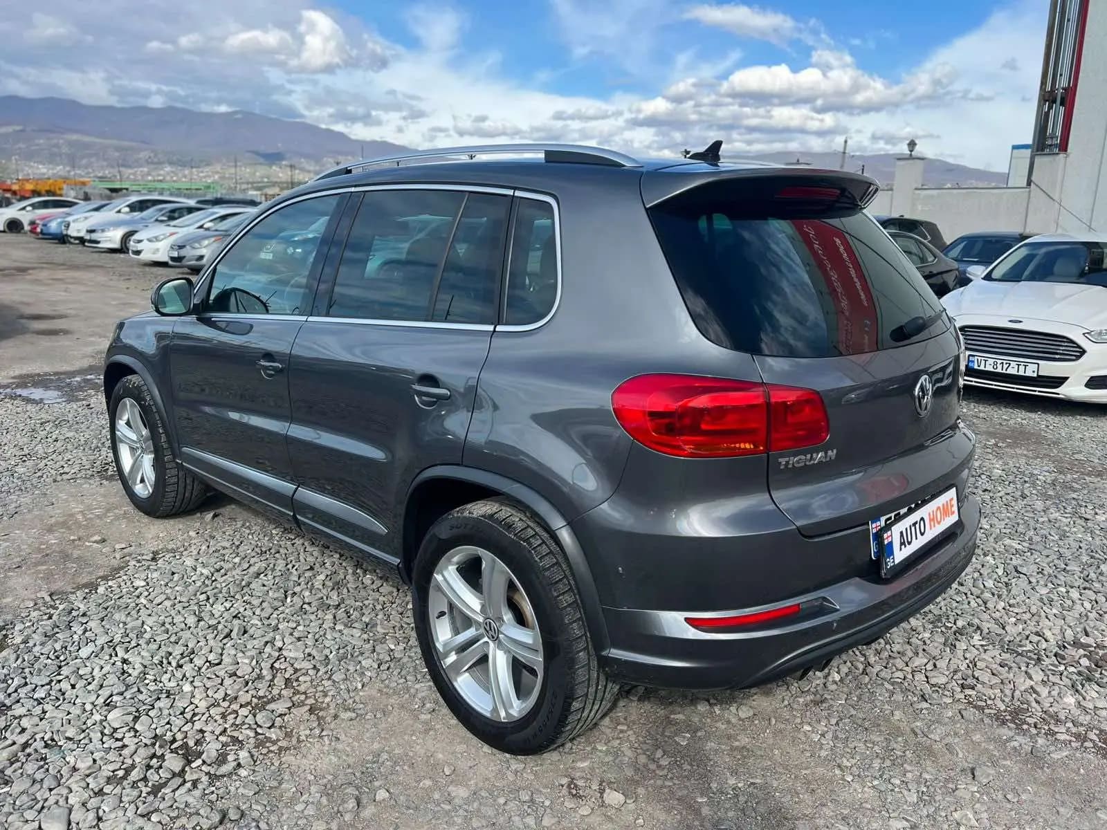Volkswagen Tiguan