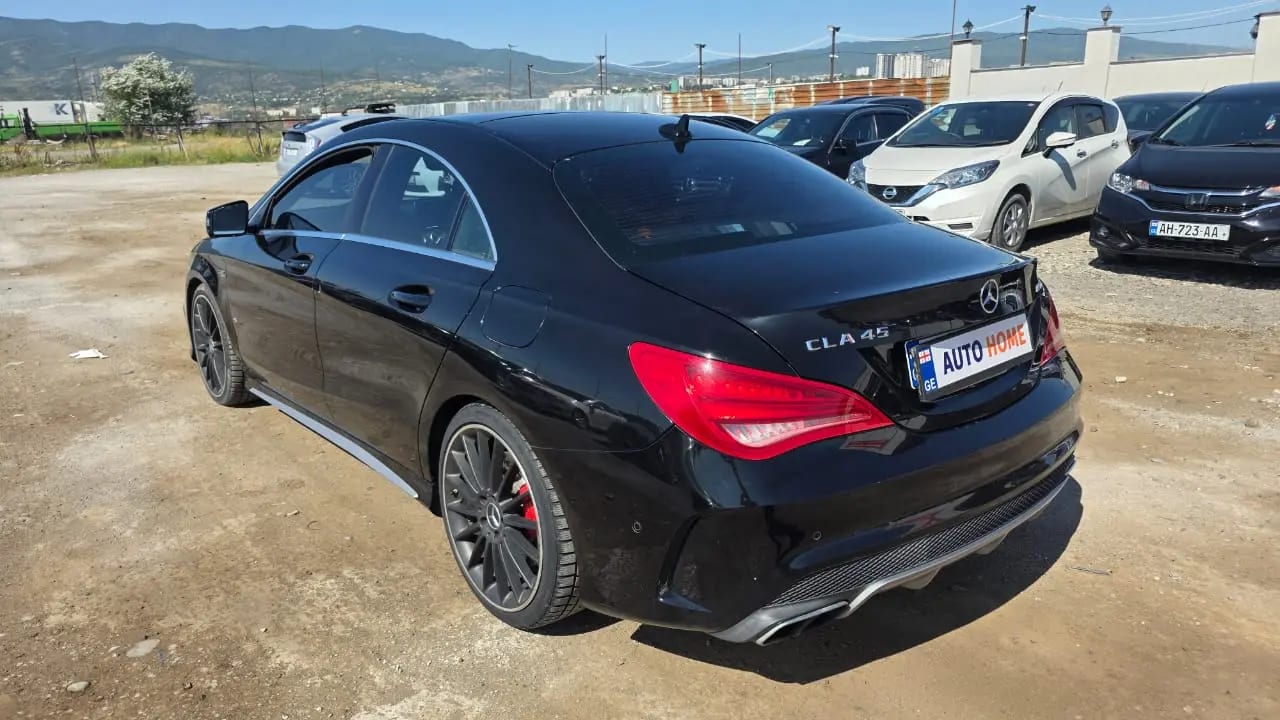 Mercedes-Benz GLA 45 AMG