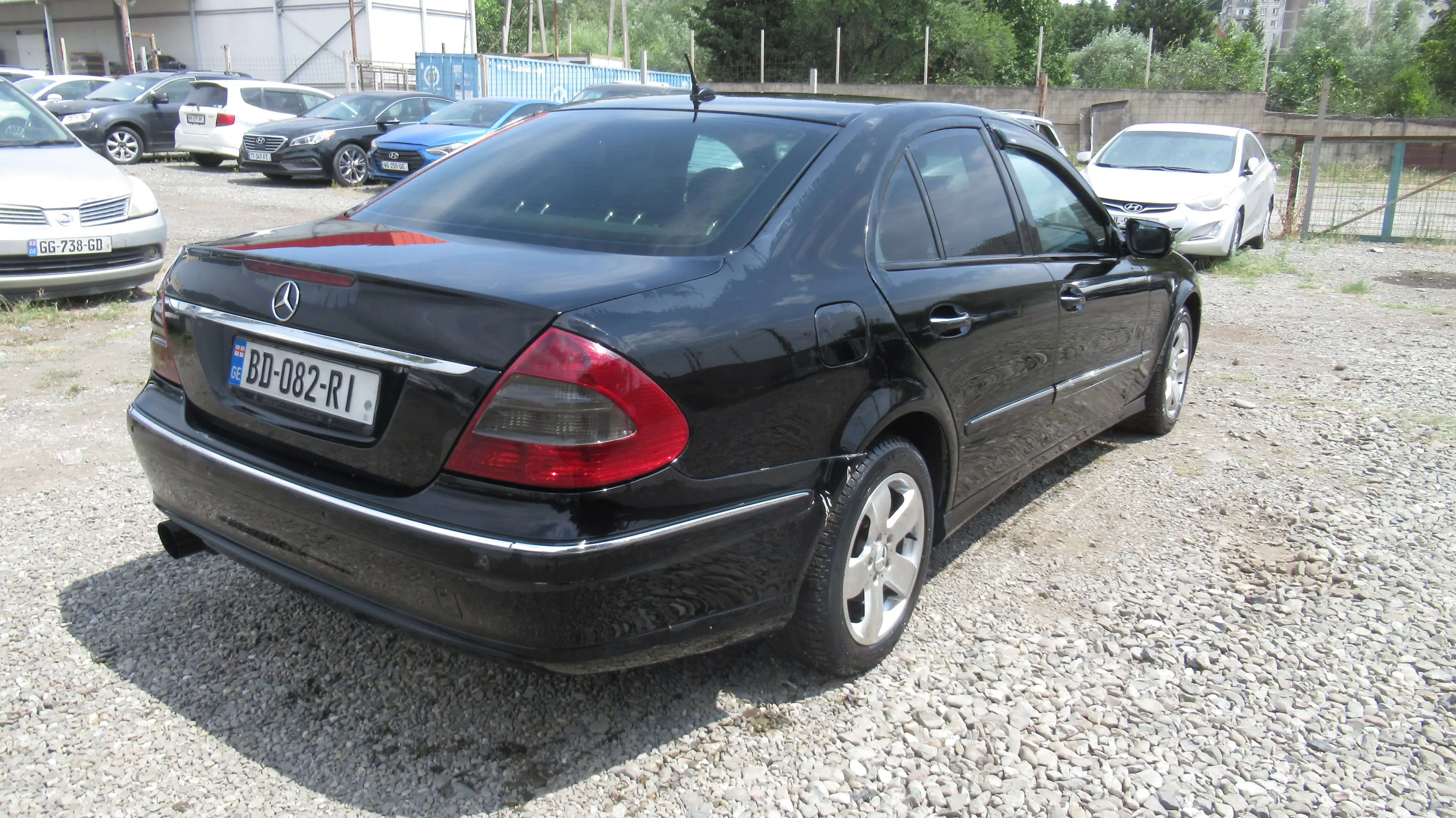 Mercedes-Benz E 200