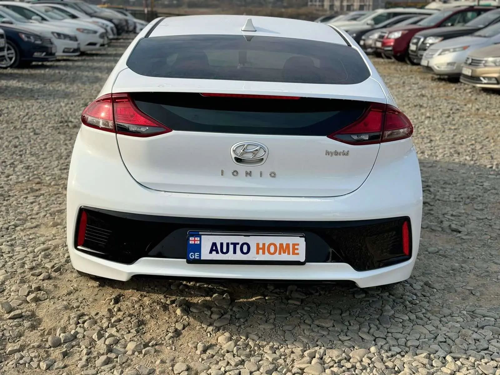 Hyundai IONIQ