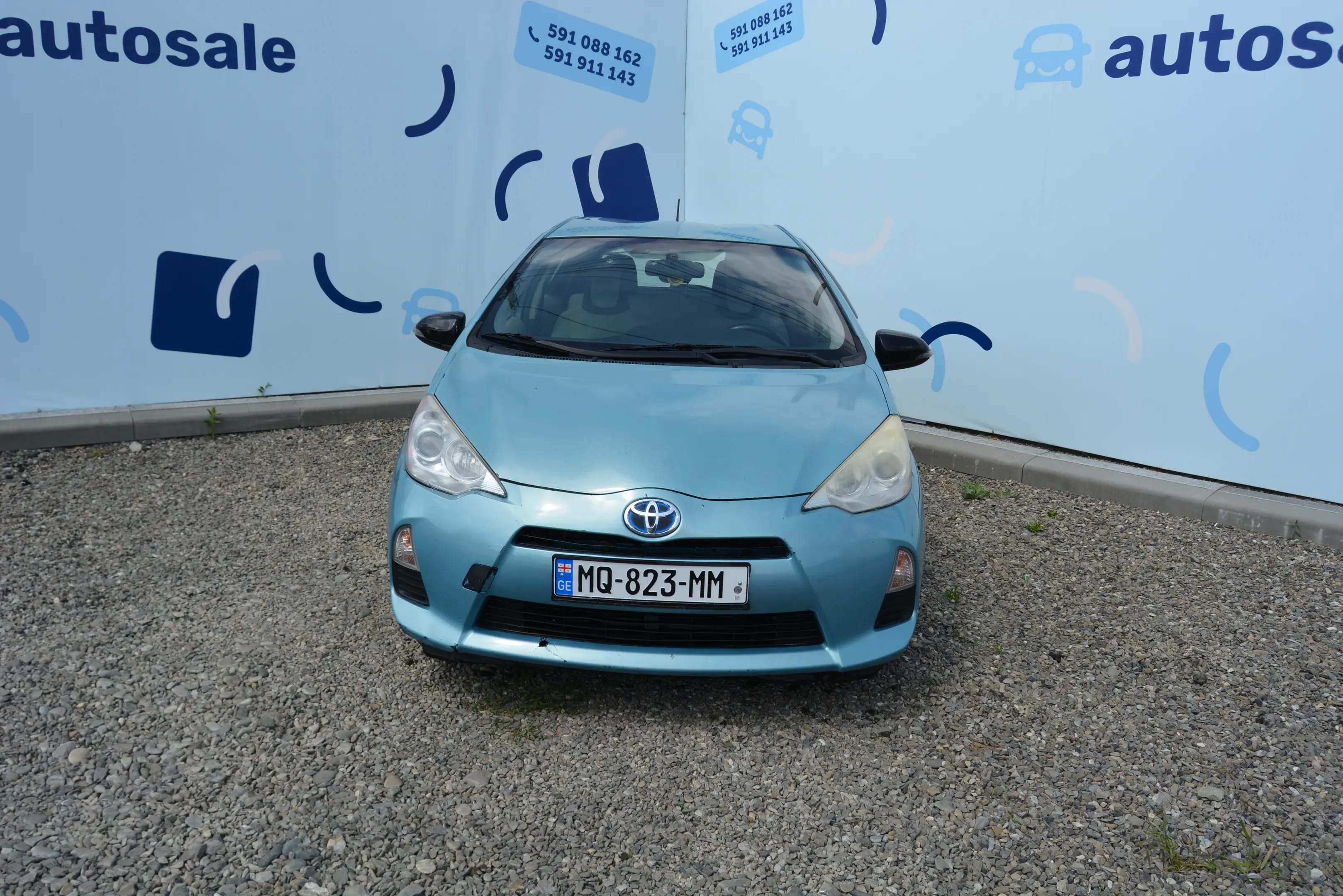 Toyota Aqua / Prius c