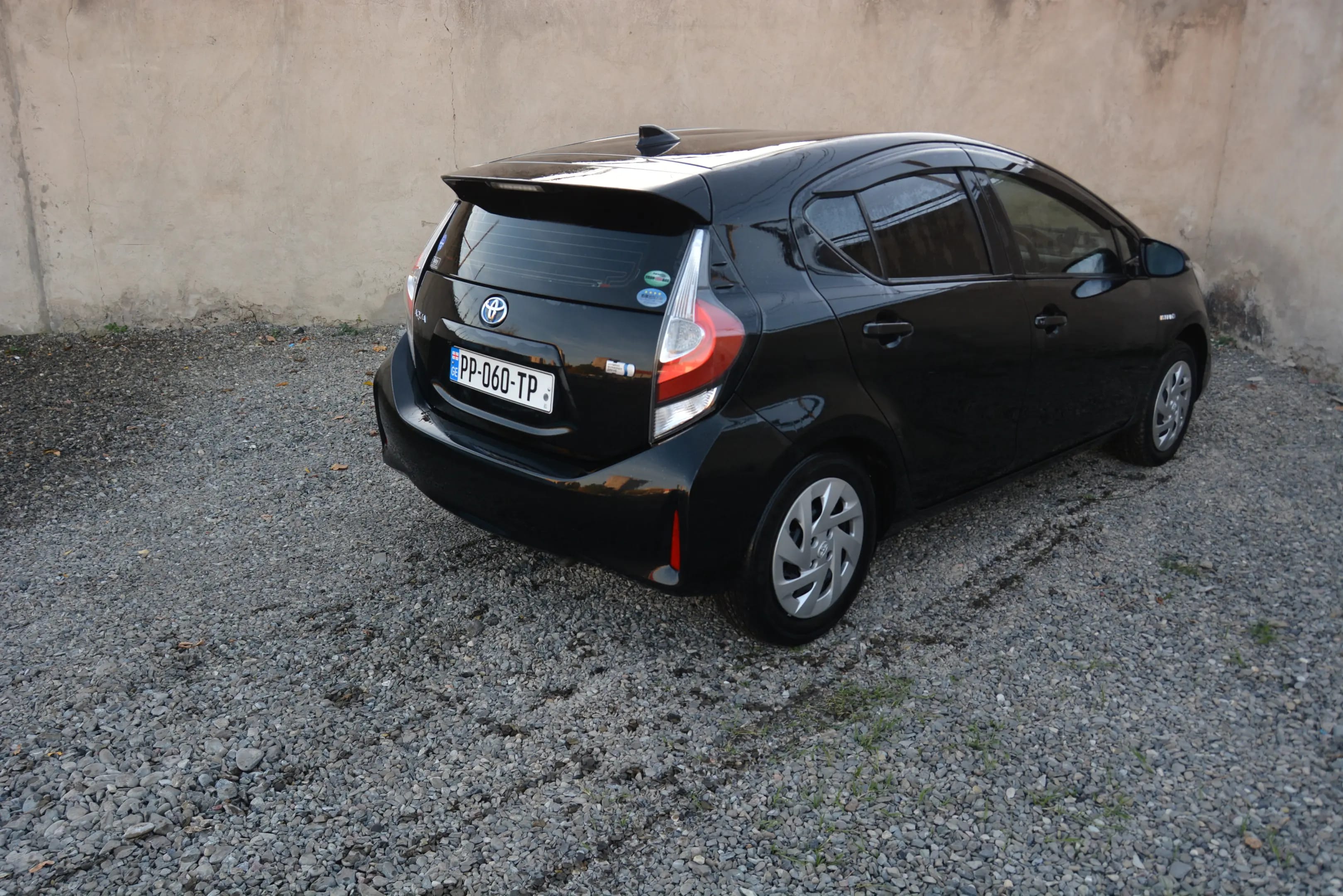 Toyota Aqua / Prius c