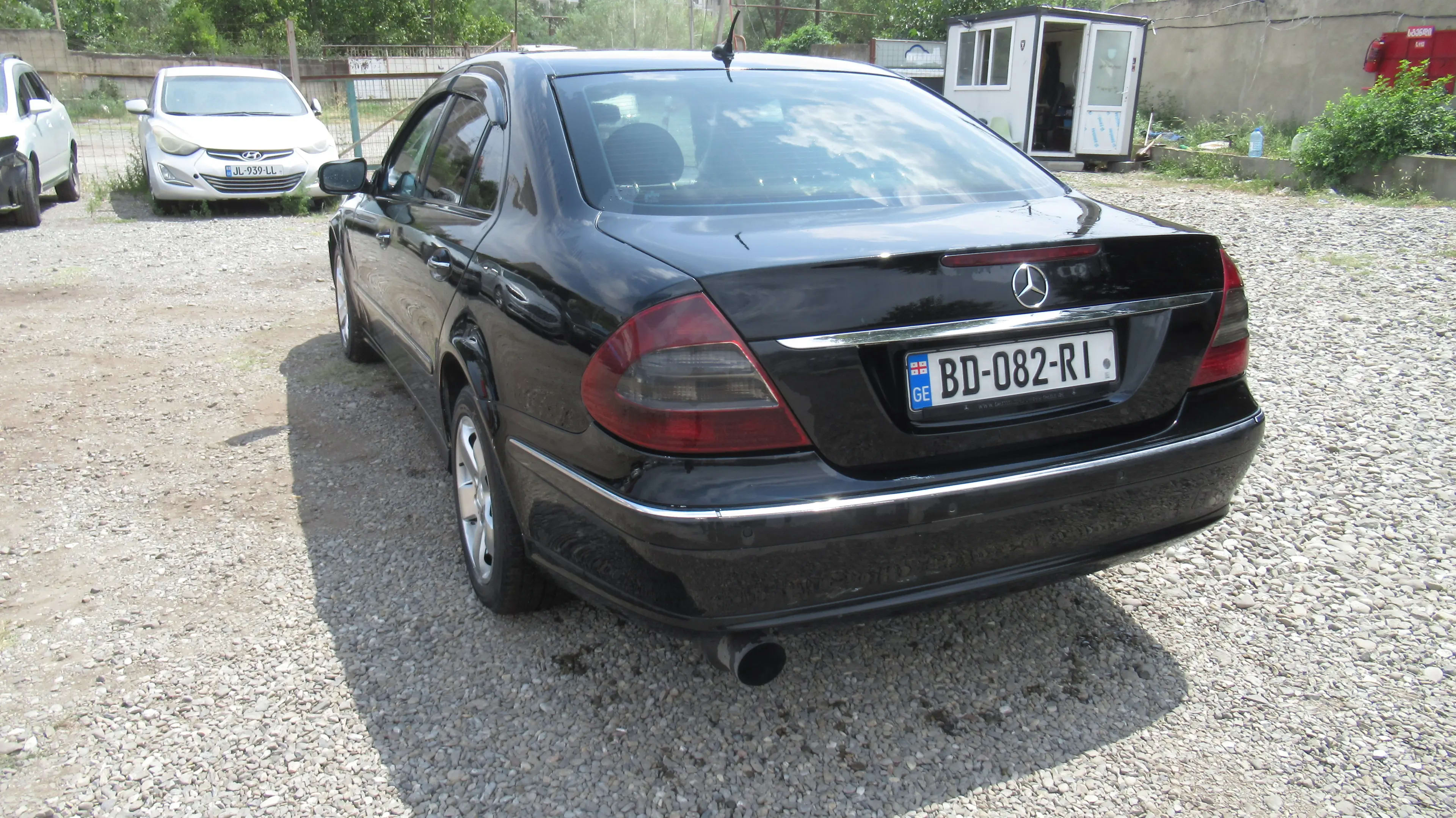 Mercedes-Benz E 200