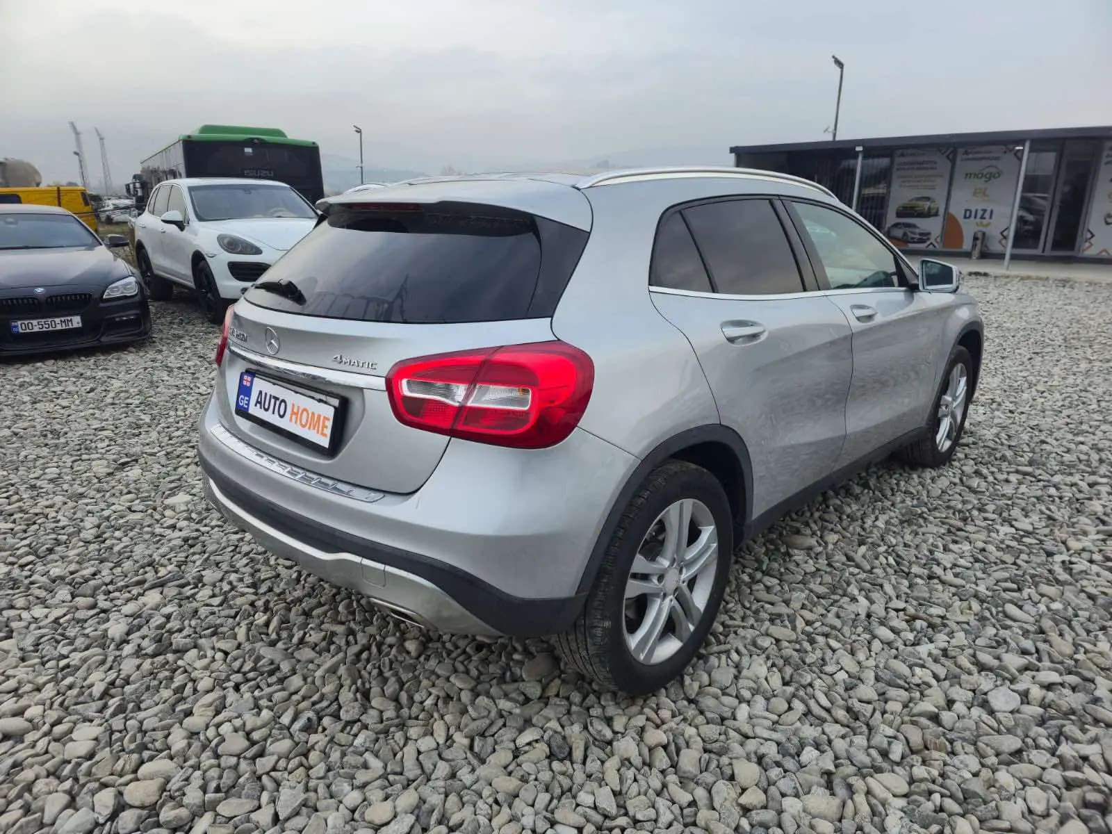 Mercedes-Benz GLA 250