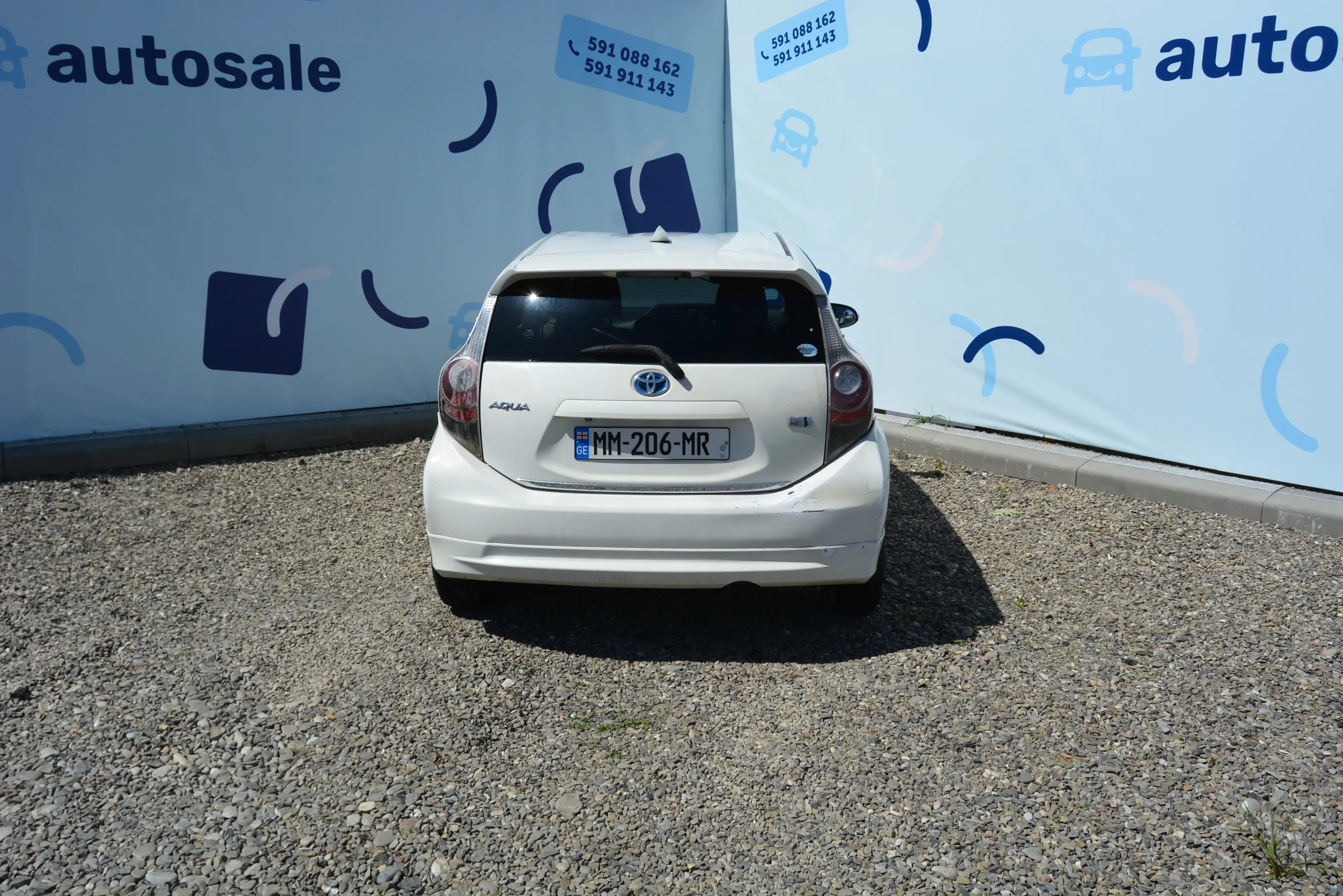 Toyota Aqua / Prius c