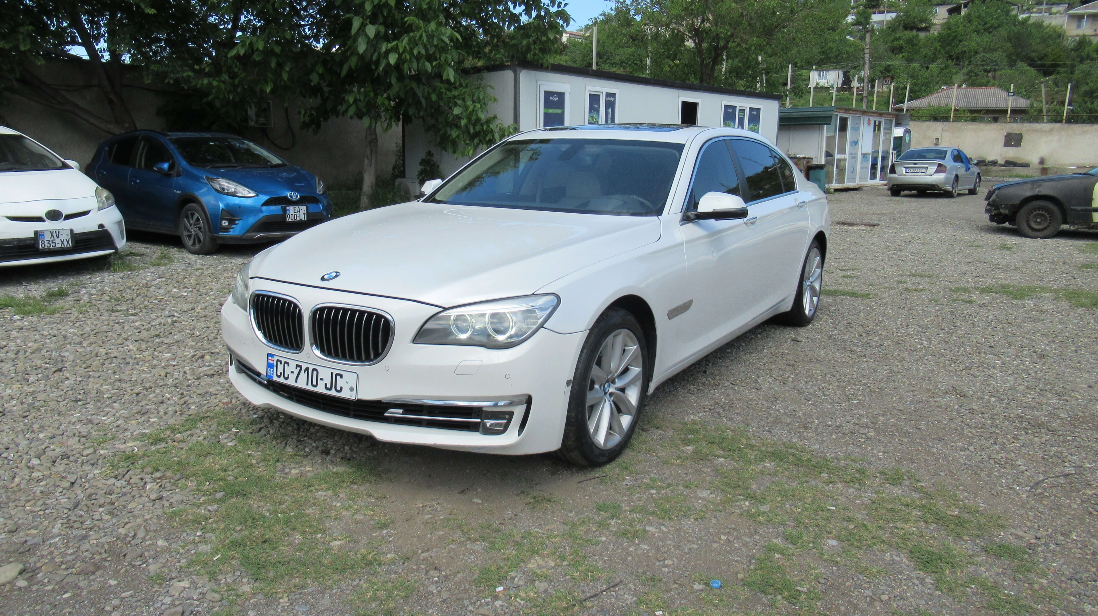 BMW 740