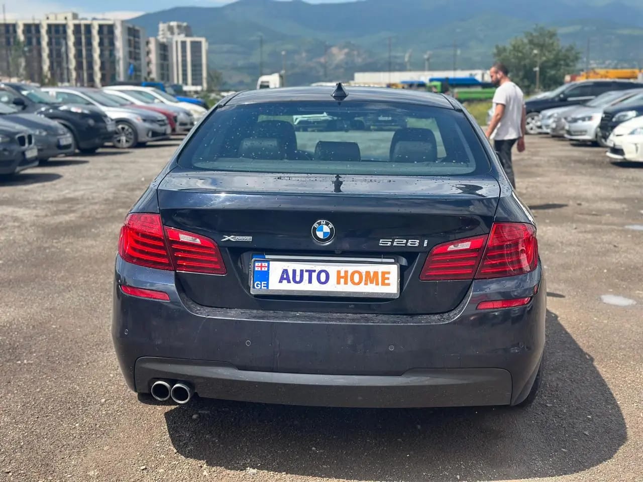 BMW 528
