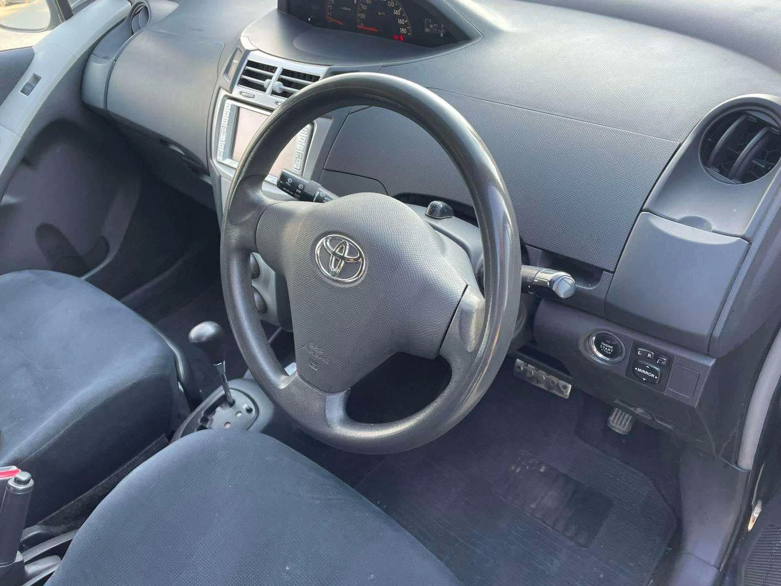 Toyota Vitz / Yaris