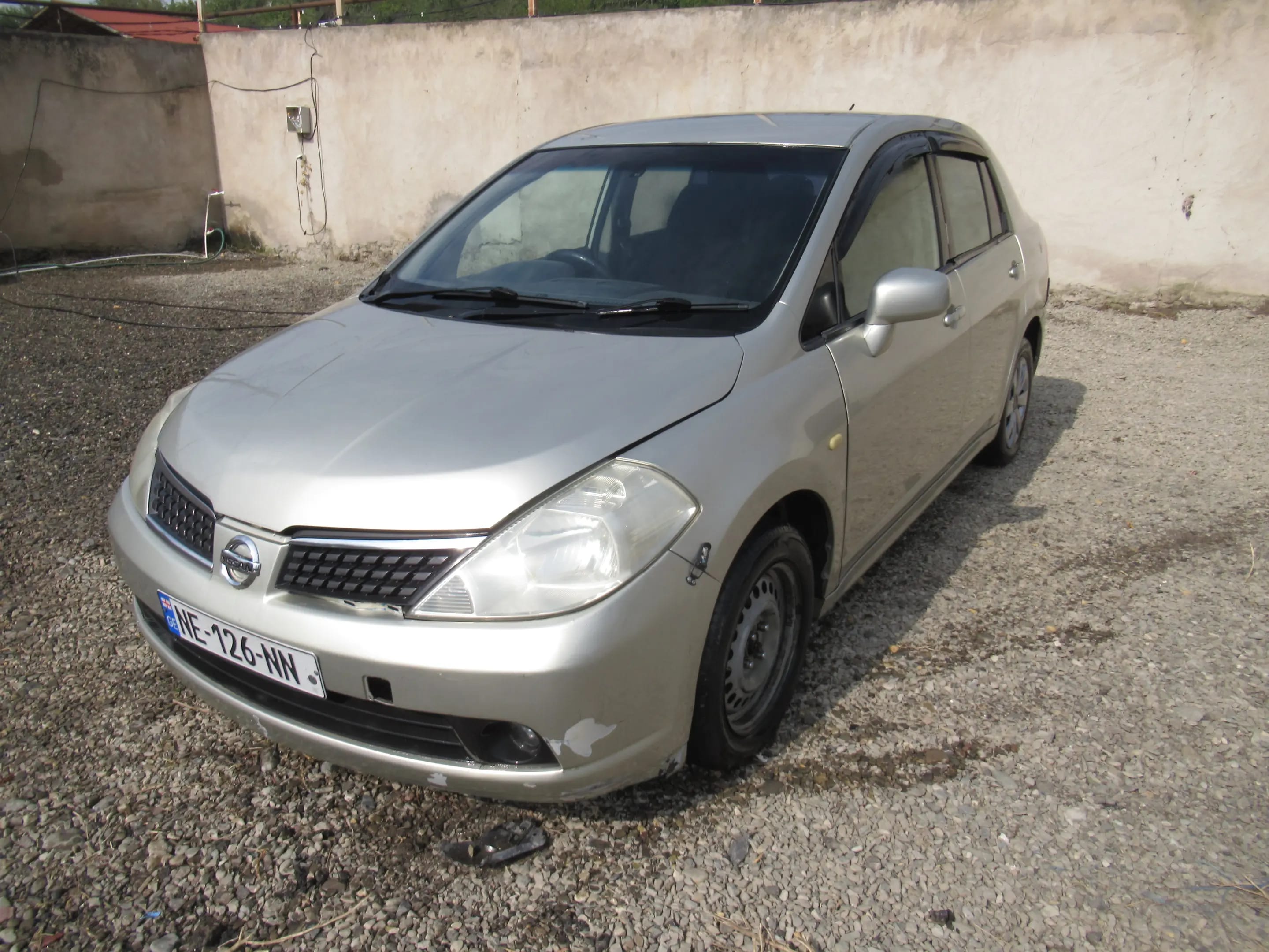 Nissan Tiida
