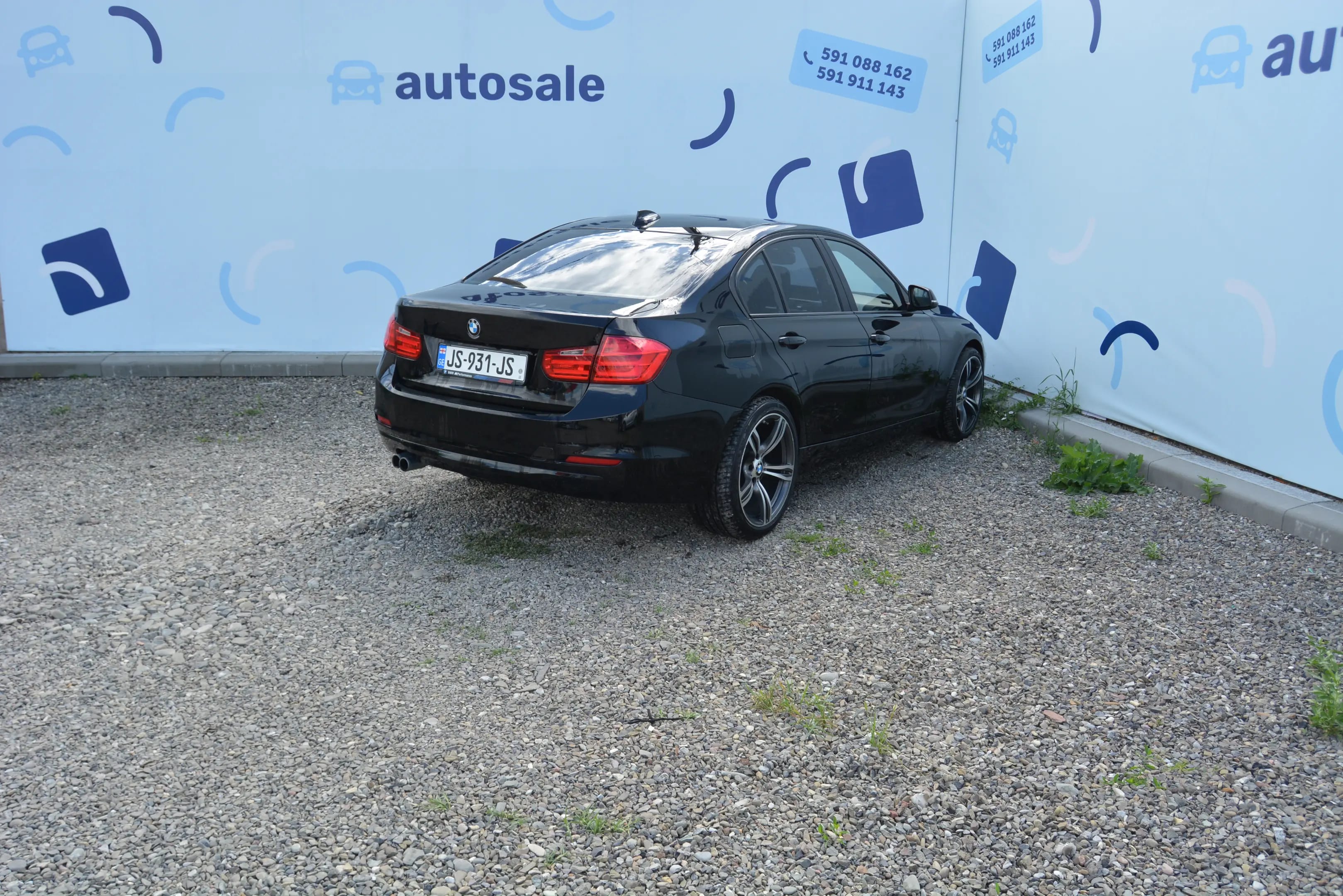 BMW 320