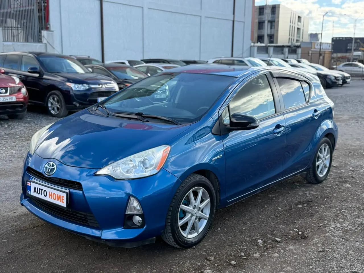 Toyota Aqua / Prius c