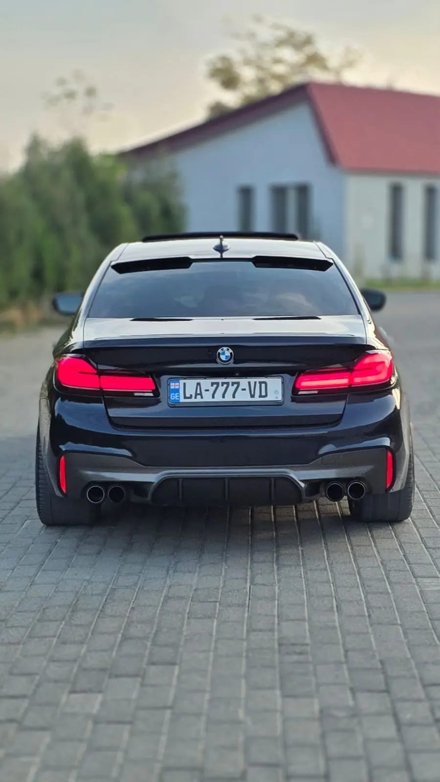 BMW M550