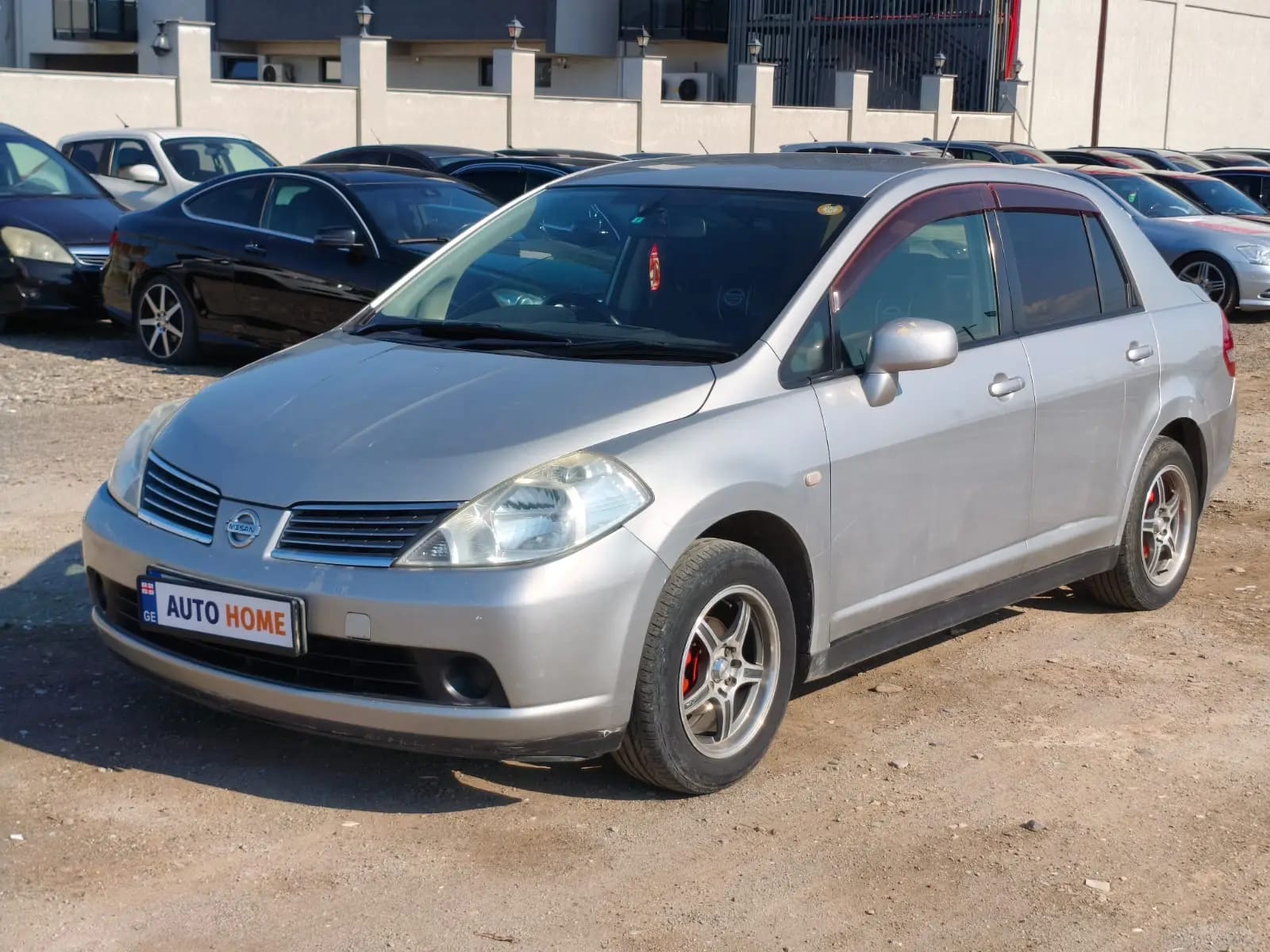 Nissan Tiida