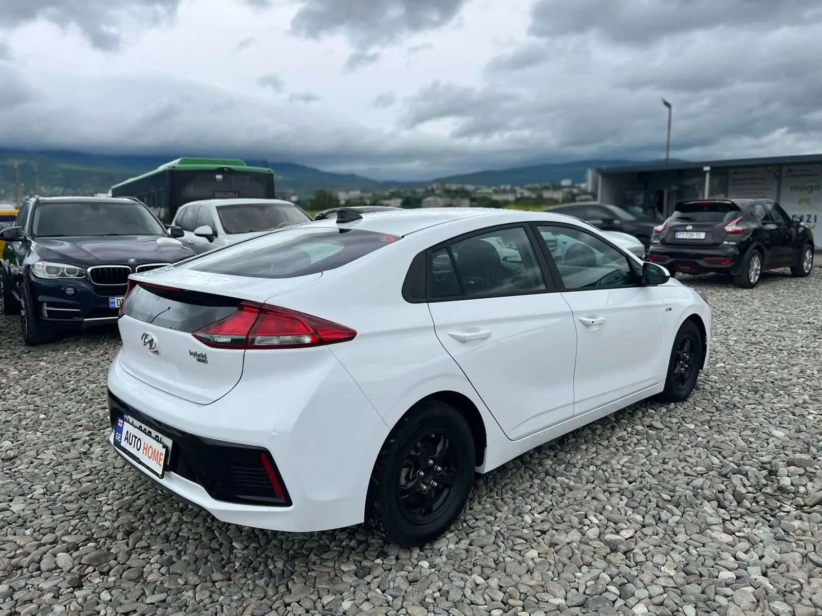 Hyundai IONIQ
