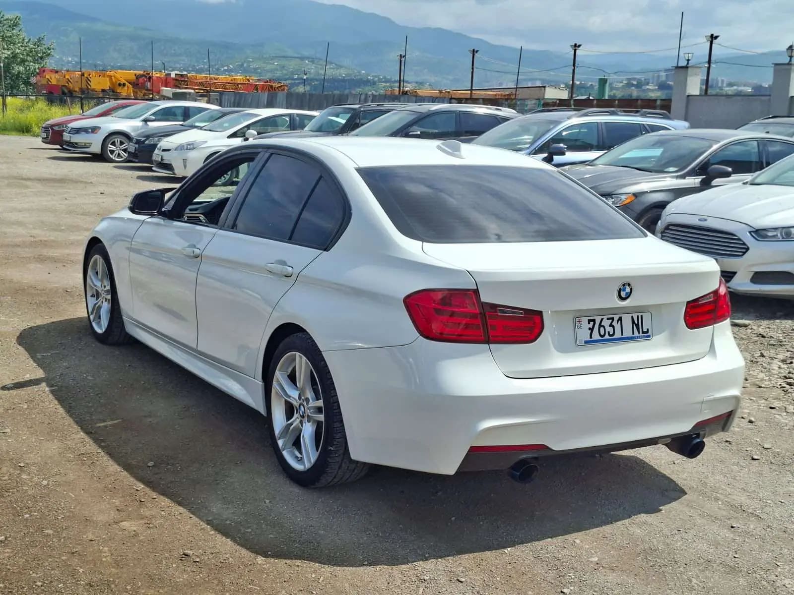 BMW 330