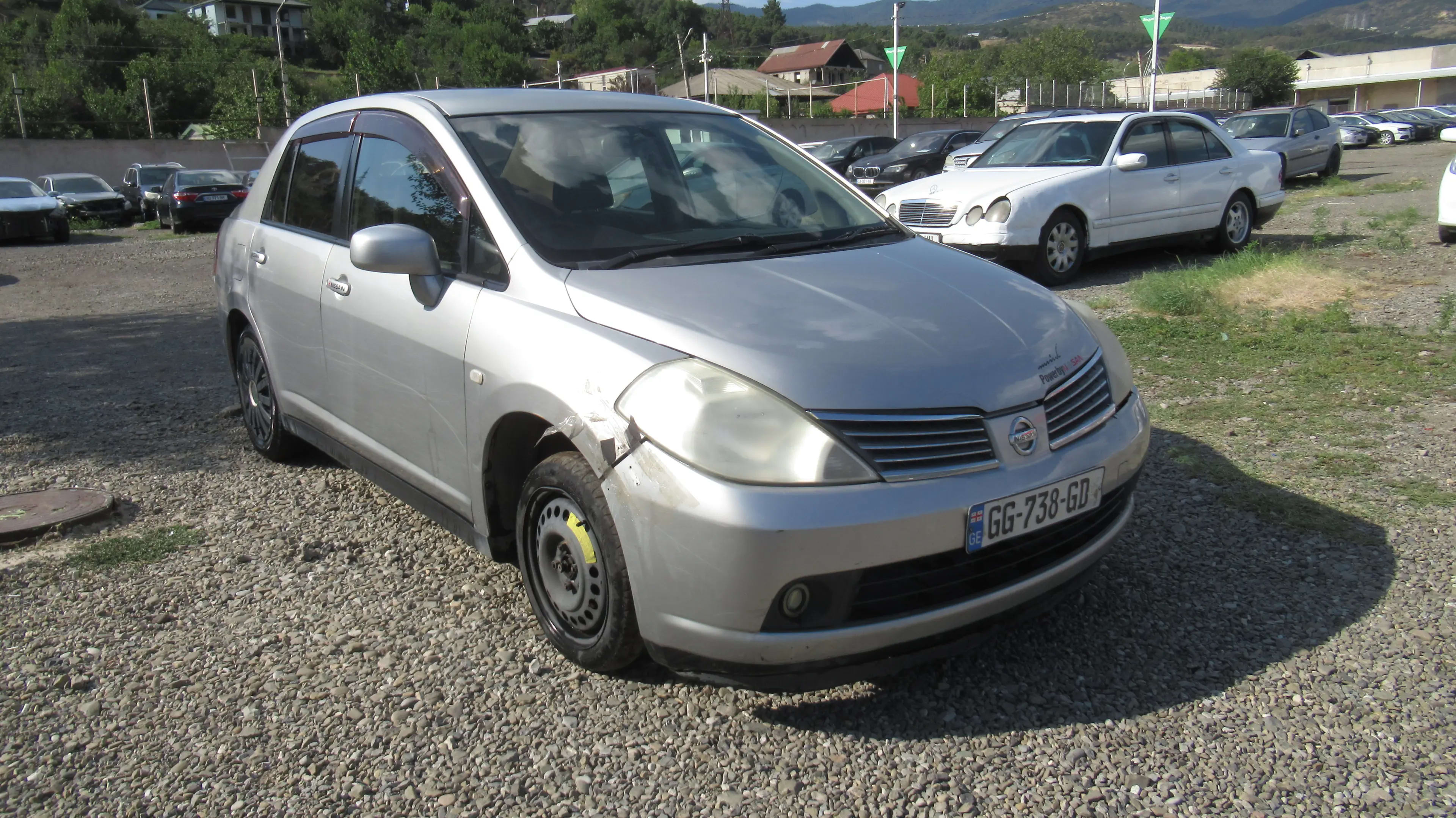 Nissan Tiida
