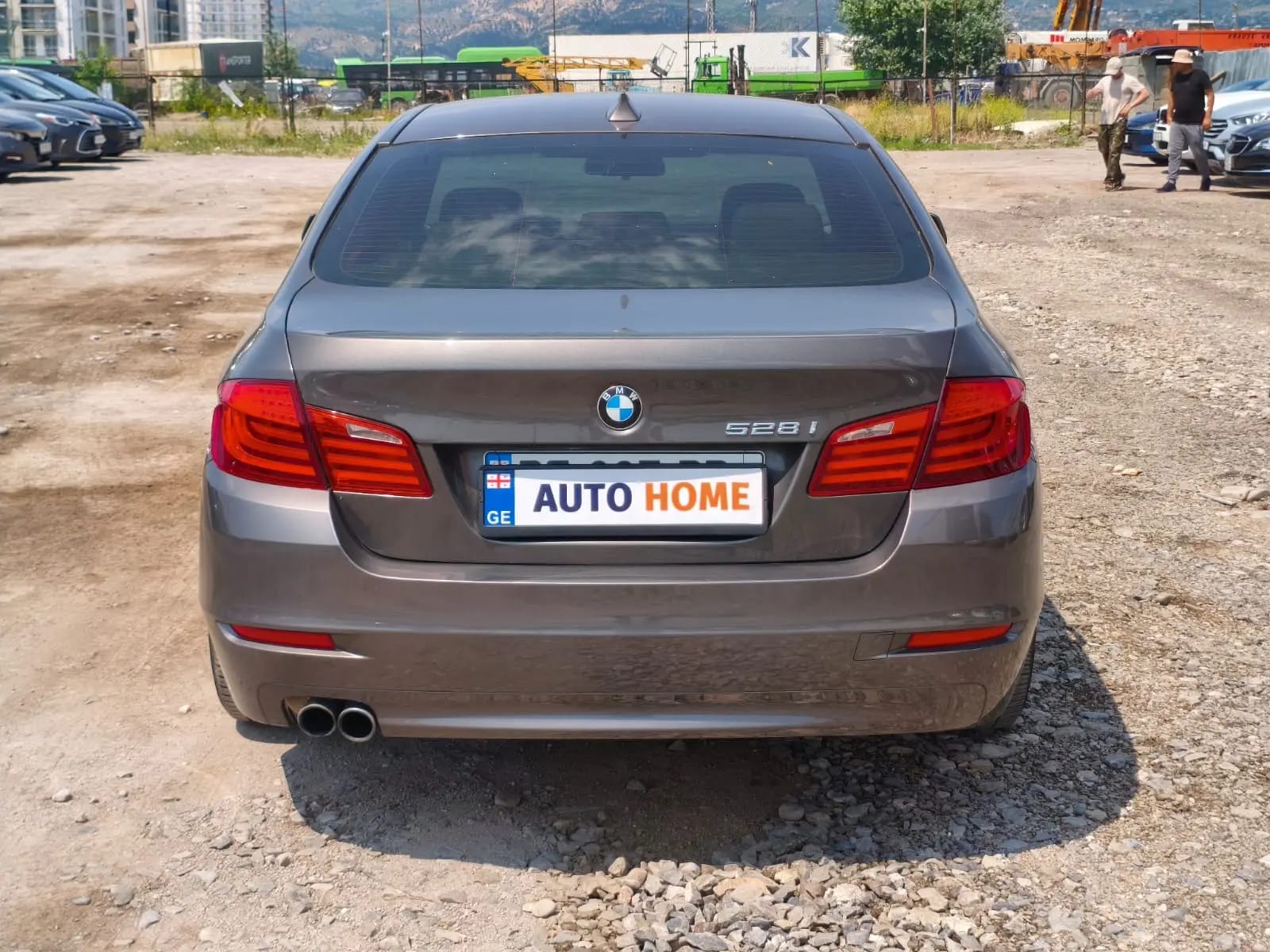 BMW 528