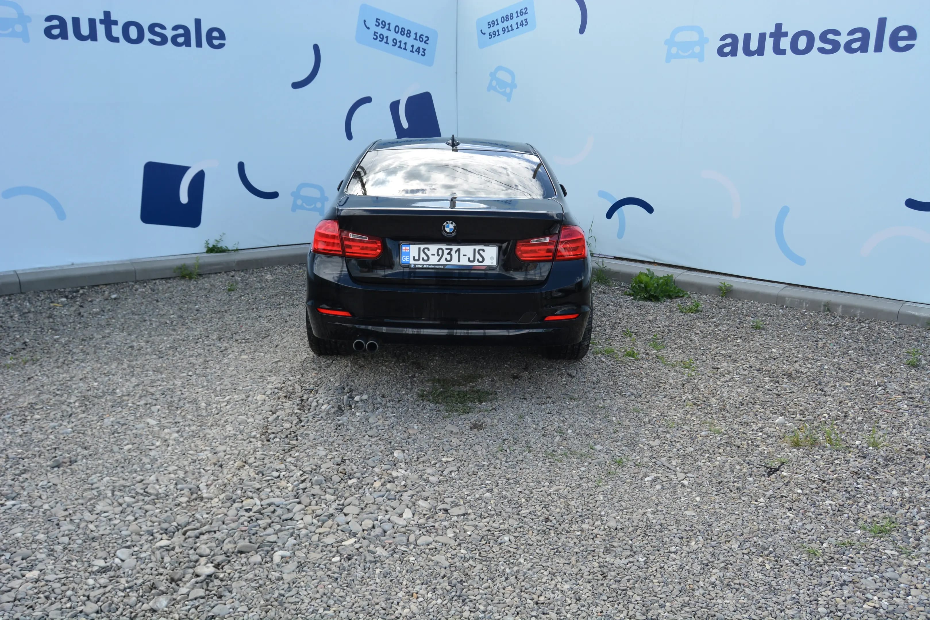 BMW 320