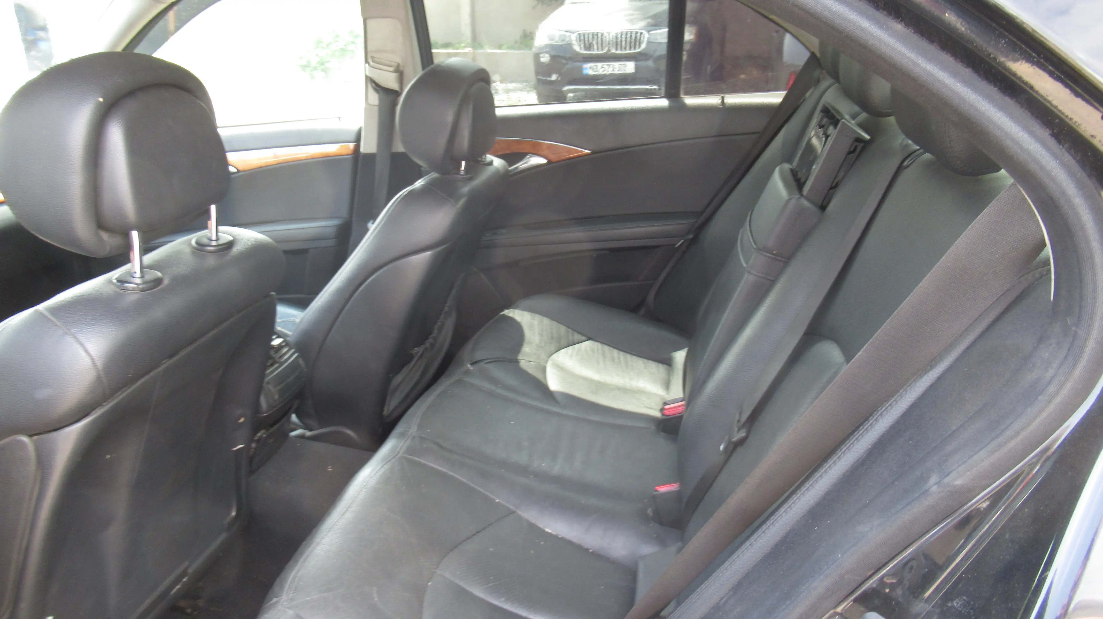 Mercedes-Benz E 200