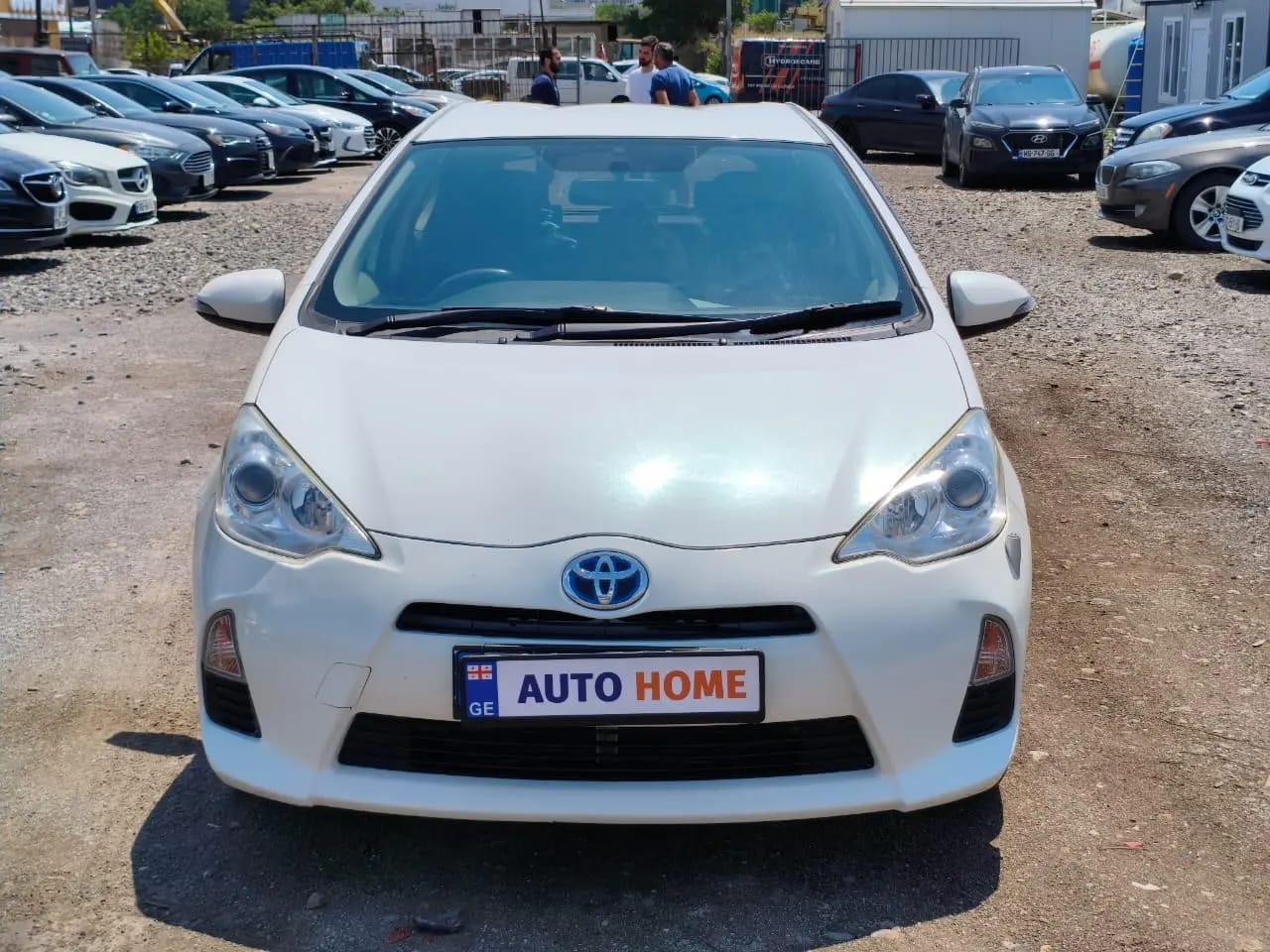 Toyota Aqua / Prius c