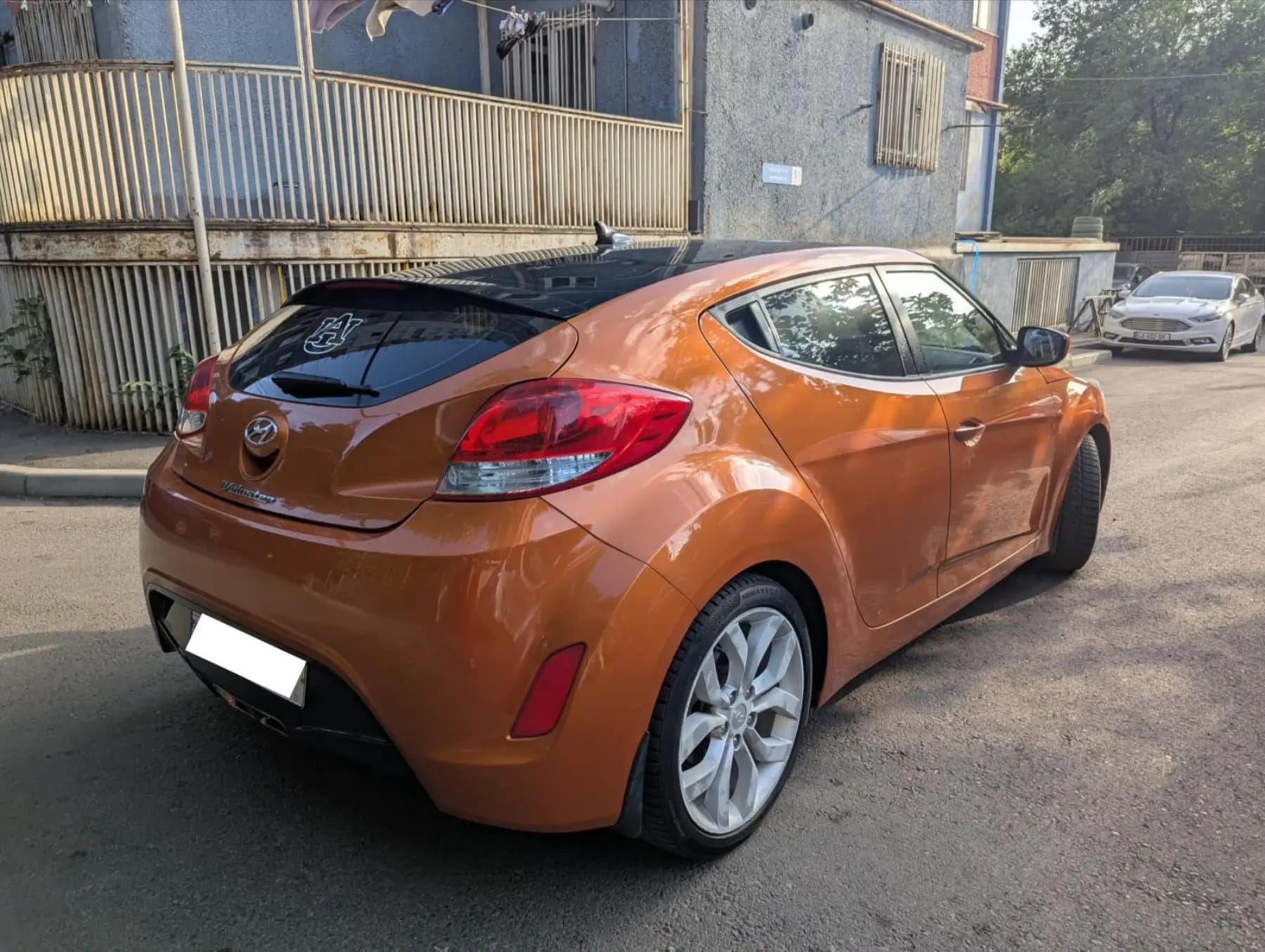 Hyundai Veloster