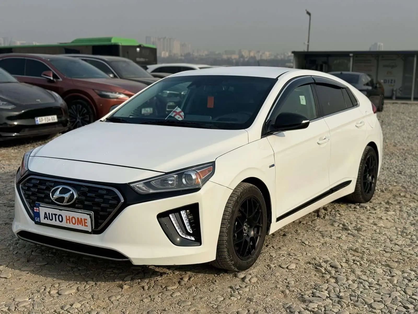 Hyundai IONIQ