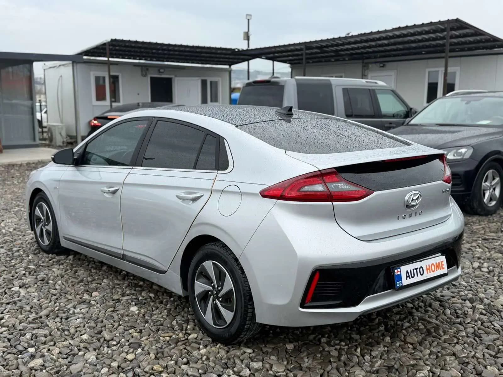 Hyundai IONIQ