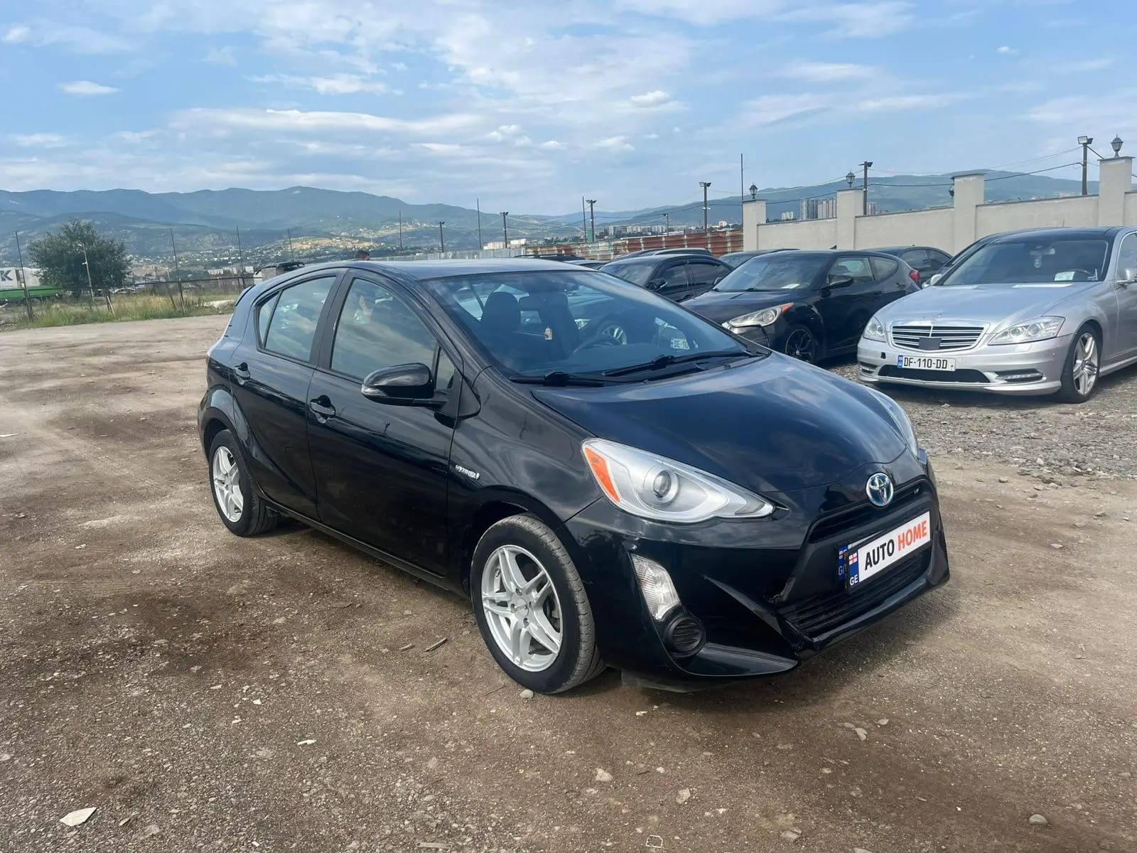 Toyota Aqua / Prius c