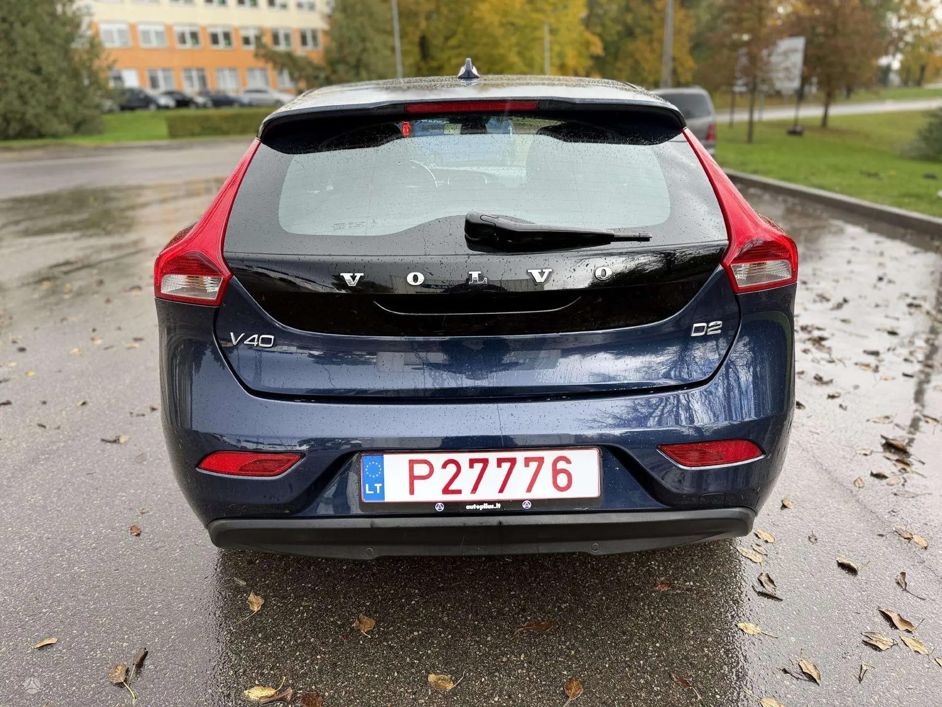 Volvo V40