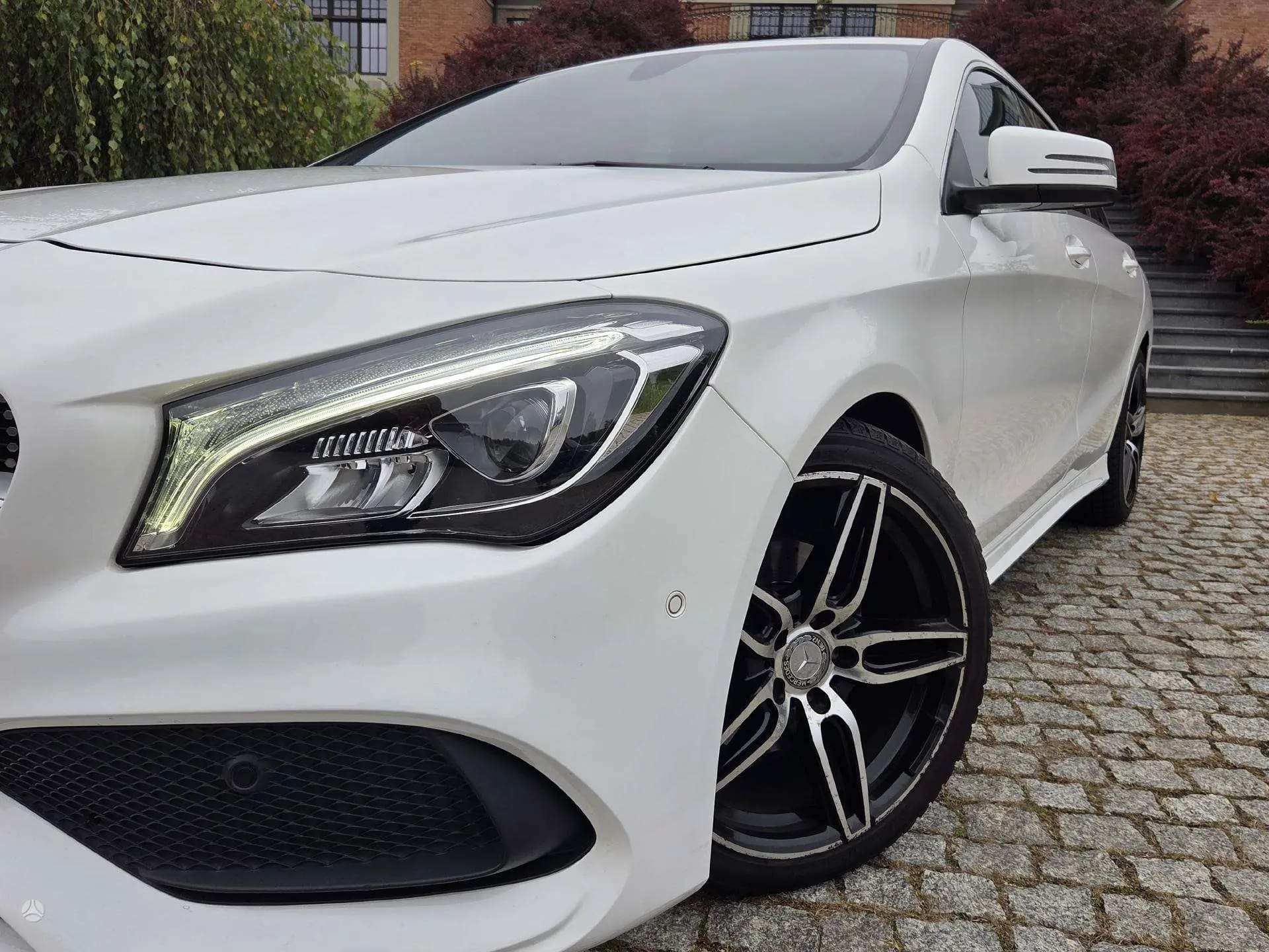 Mercedes-Benz CLA 200
