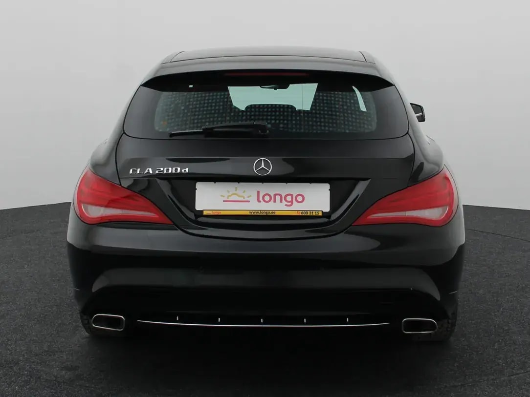 Mercedes-Benz CLA 200