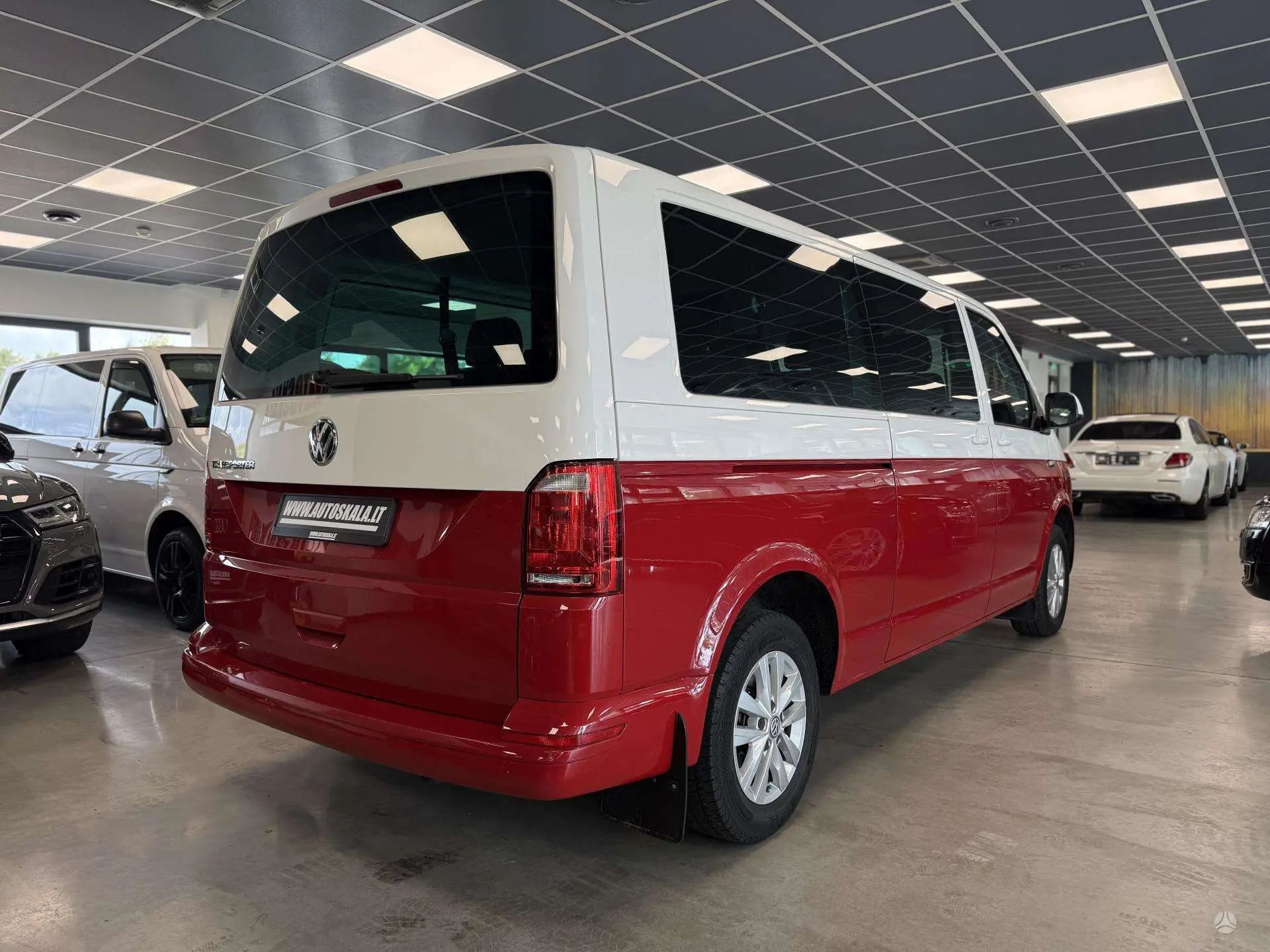 Volkswagen Shuttle