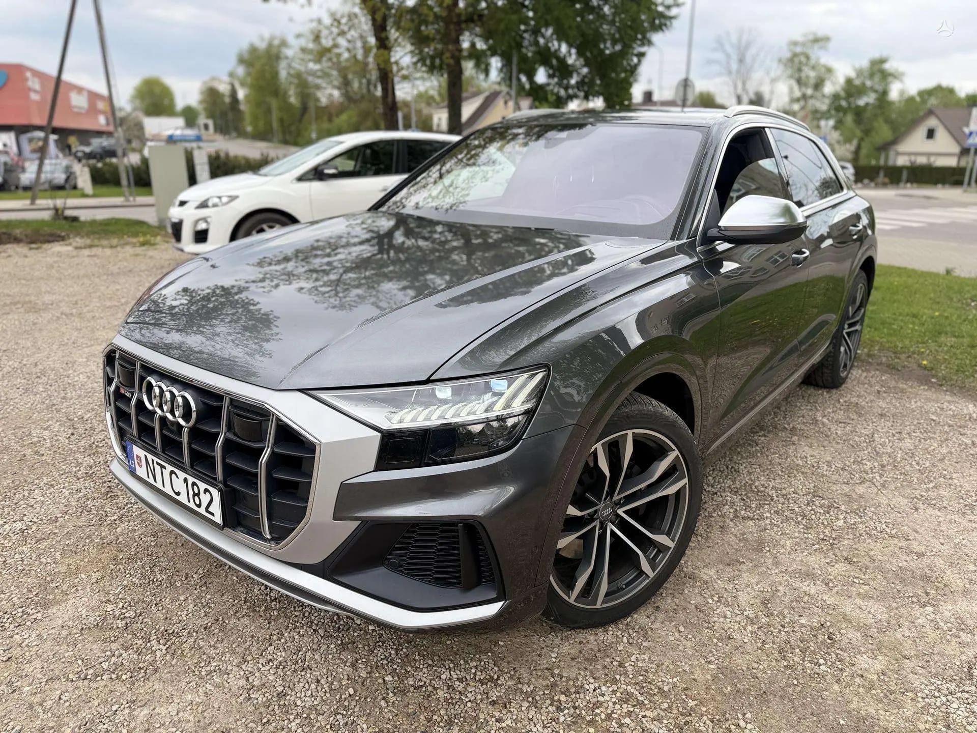 Audi SQ8